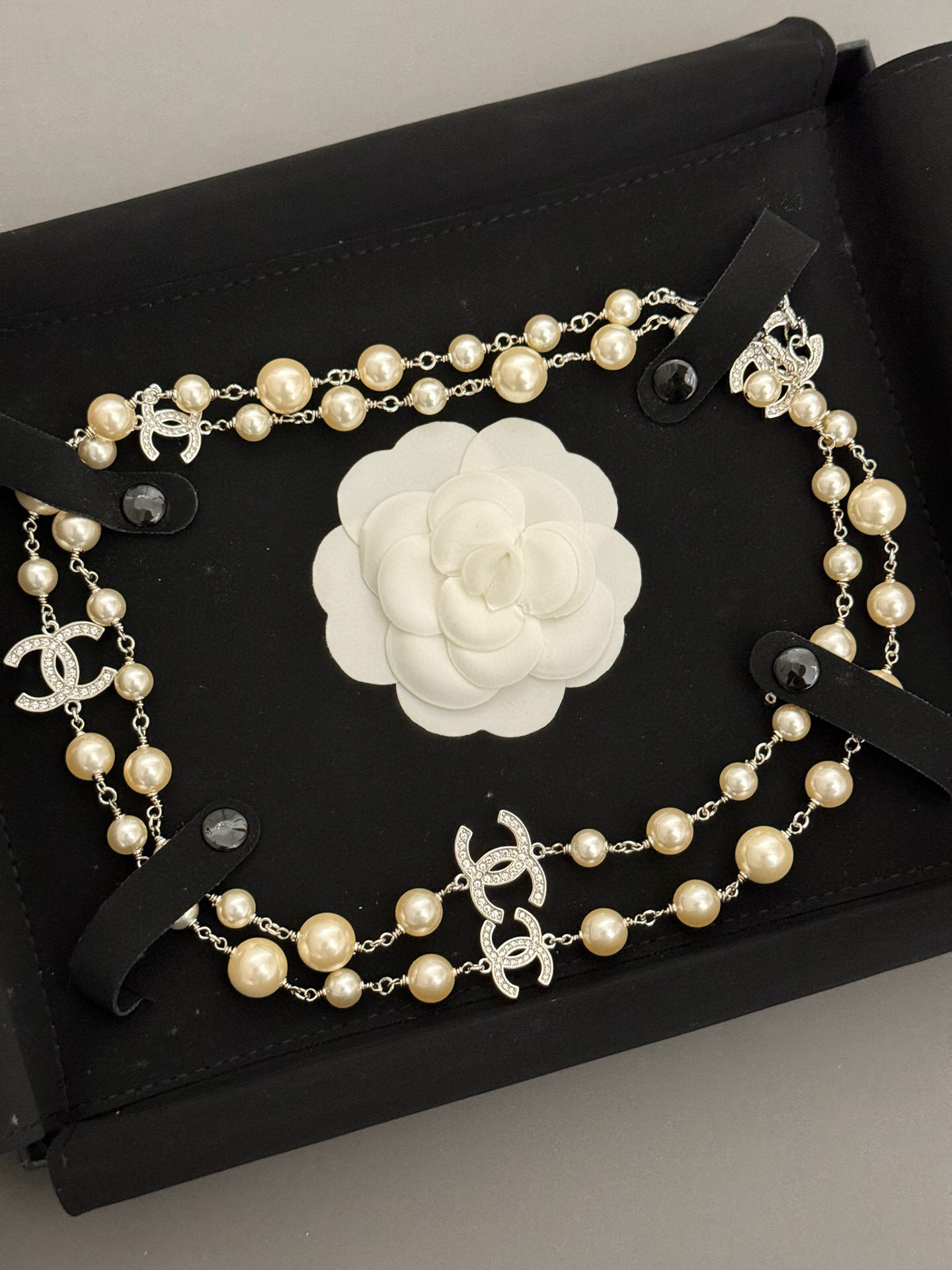 Chanel 23V Cc Pearl LongNecklace Pearl Chanel 23V Cc Pearl LongNecklace Pearl
