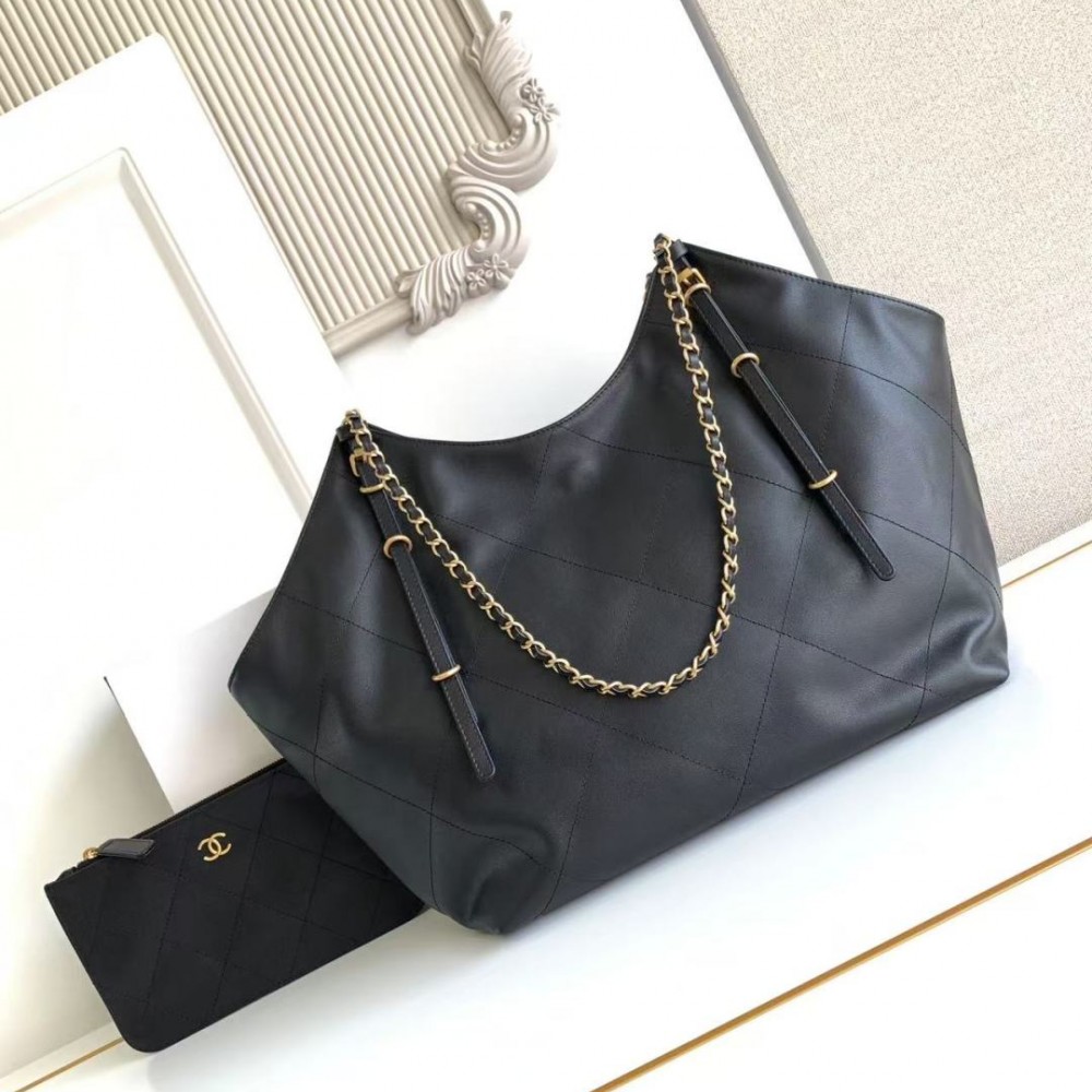 Chanel 25S Shopping Tote QuiltedCaviar Large - Black