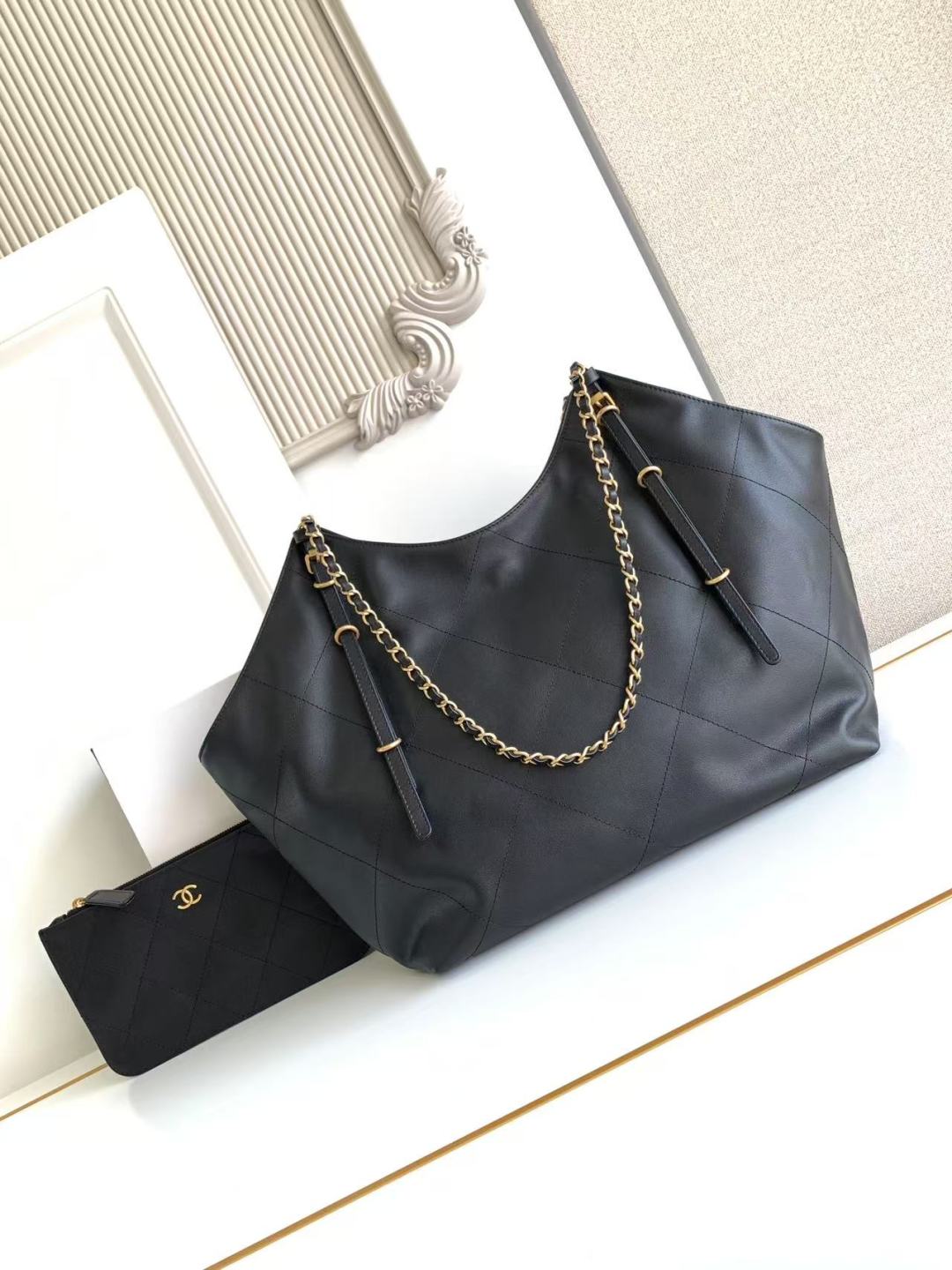 Chanel 25S Shopping Tote QuiltedCaviar Large - Black Chanel 25S Shopping Tote QuiltedCaviar Large - Black