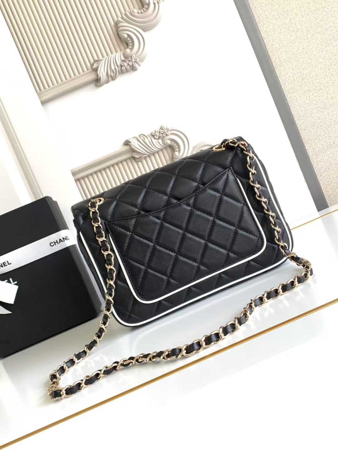 Chanel 25P Quilted Lambskin Flap Handbag Chanel 25P Quilted Lambskin Flap Handbag