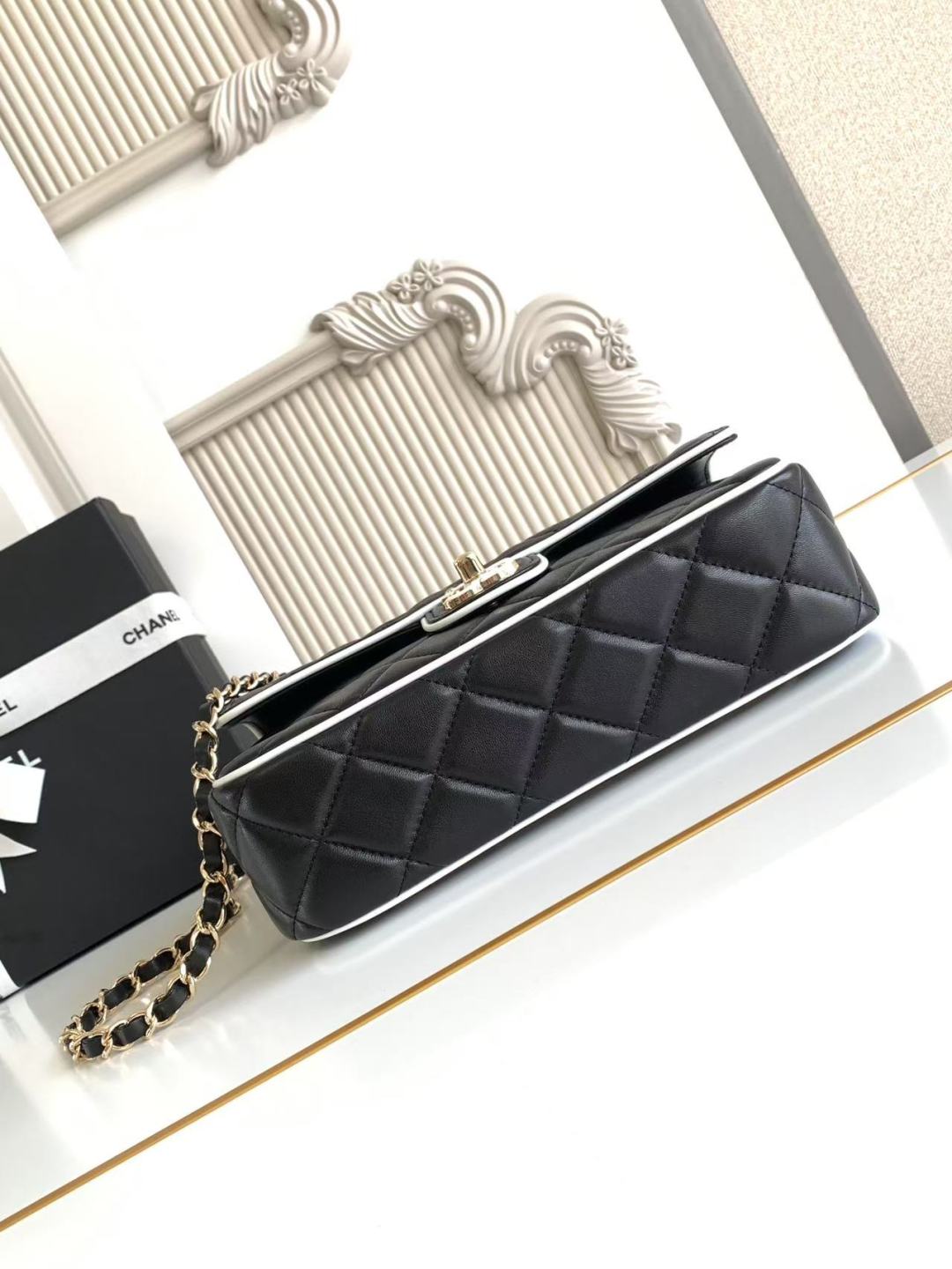 Chanel 25P Quilted Lambskin Flap Handbag Chanel 25P Quilted Lambskin Flap Handbag