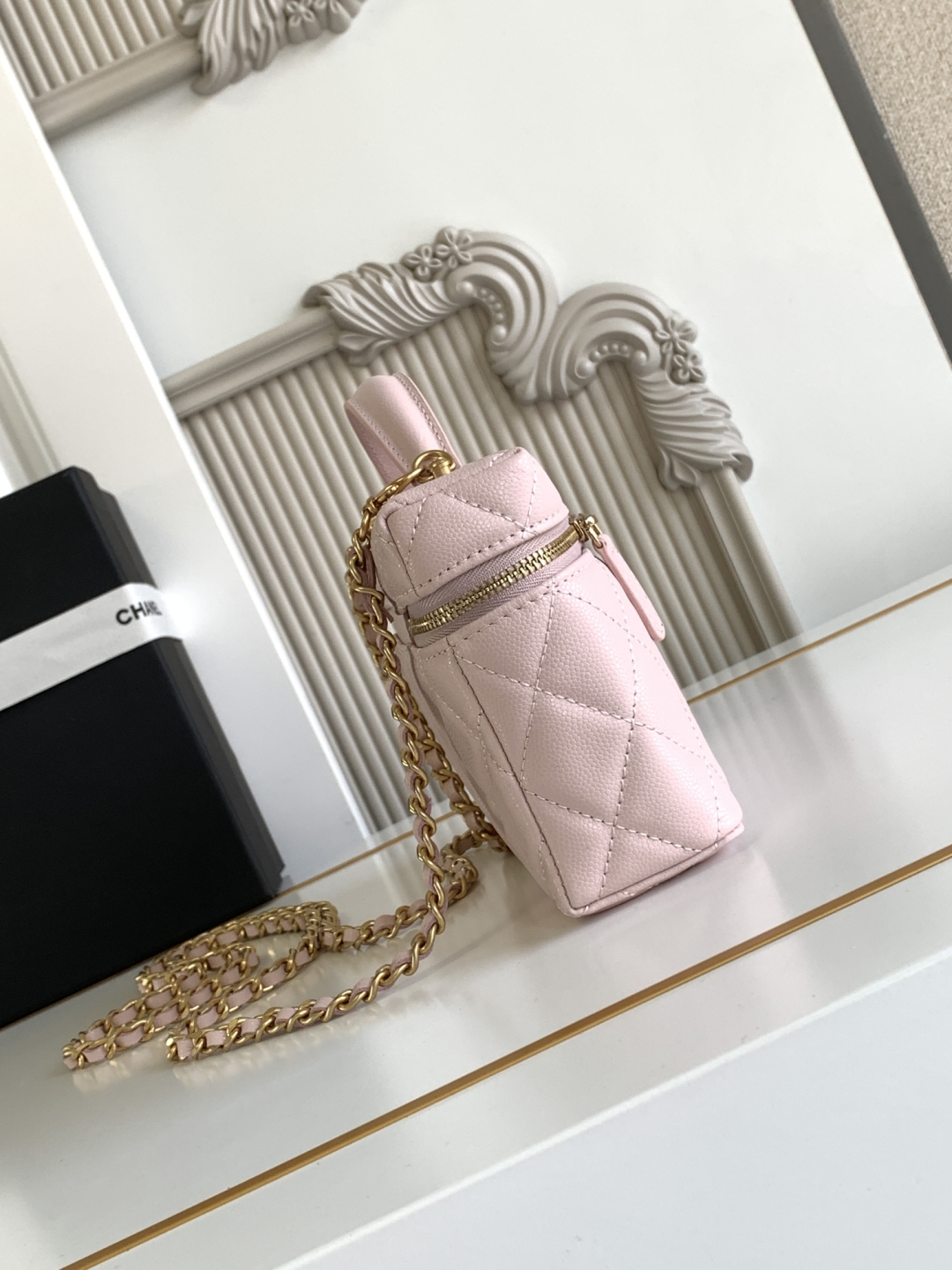 Chanel Vanity Case Pink Leather Handbag Chanel Vanity Case Pink Leather Handbag