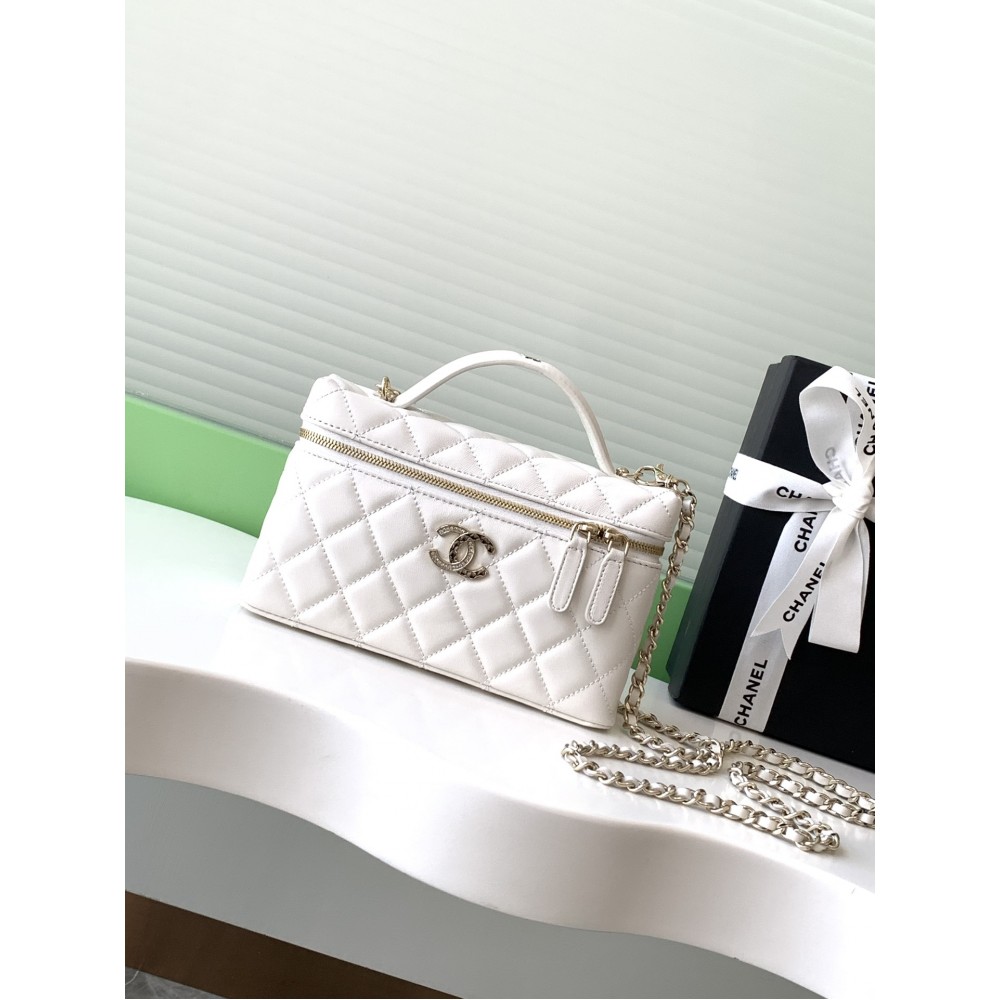 Chanel 25C Vanity Case White Leather Handbag