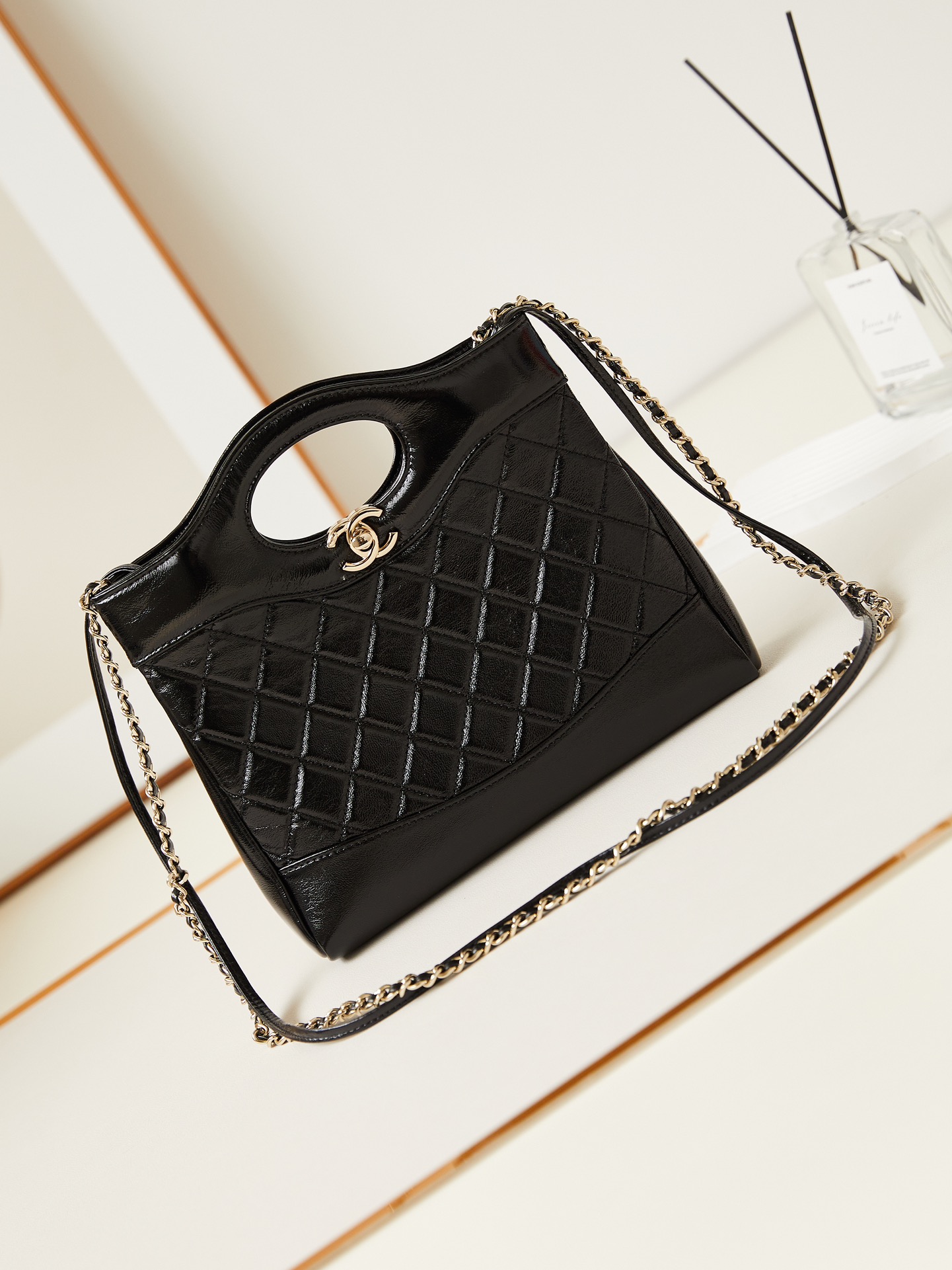 CHANEL 2021-2024 Mini Shiny Crumpled Calfskin 31 Shopping Bag satchel Pink CHANEL 2021-2024 Mini Shiny Crumpled Calfskin 31 Shopping Bag satchel Pink