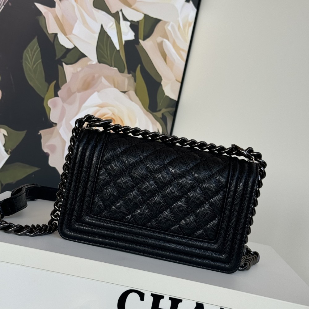 Chanel Black QuiltedCaviar Medium Boy Bag Ruthenium Hardware