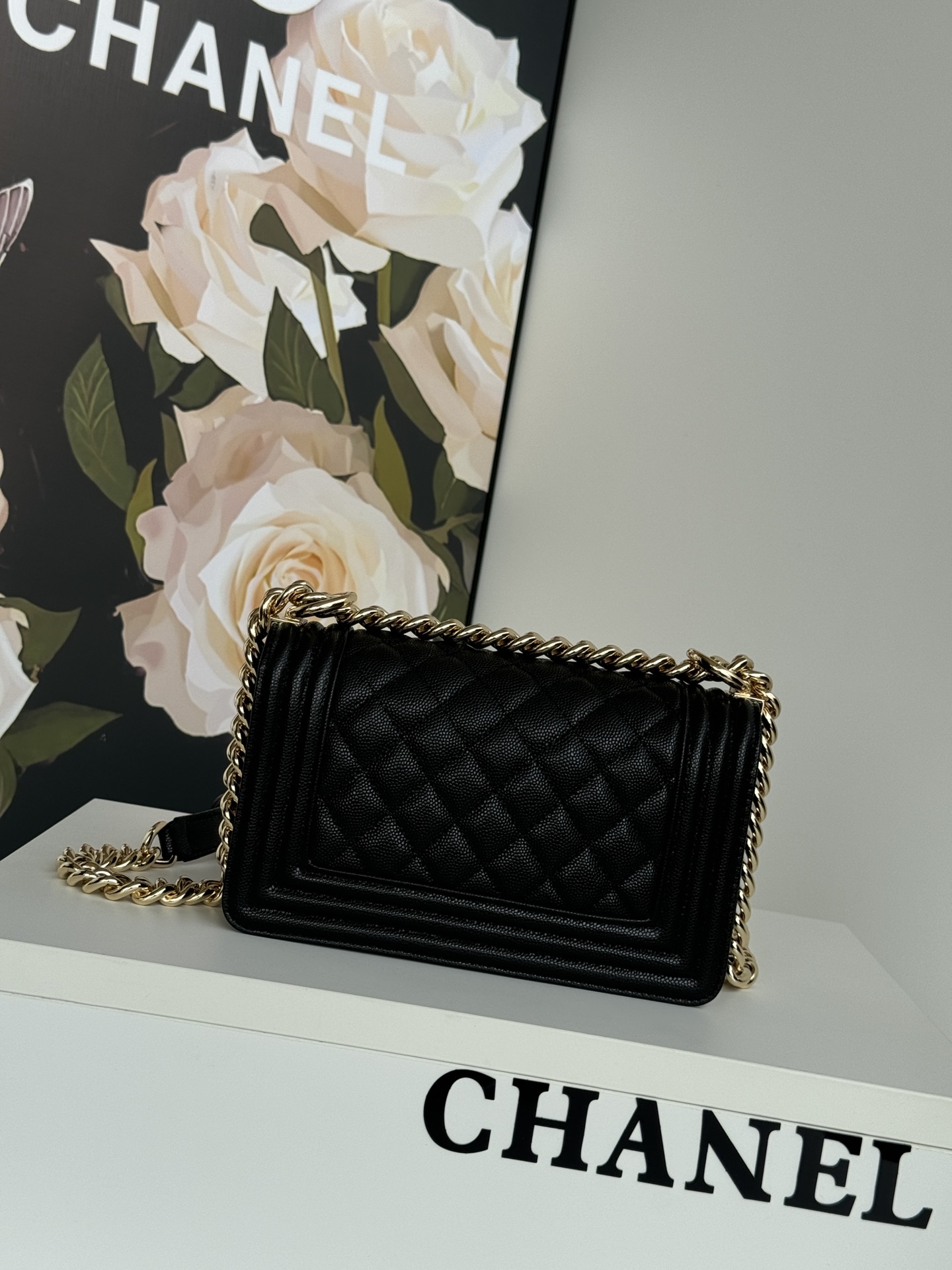 Chanel Black QuiltedCaviar Medium Boy Bag Ruthenium Hardware Chanel Black QuiltedCaviar Medium Boy Bag Ruthenium Hardware