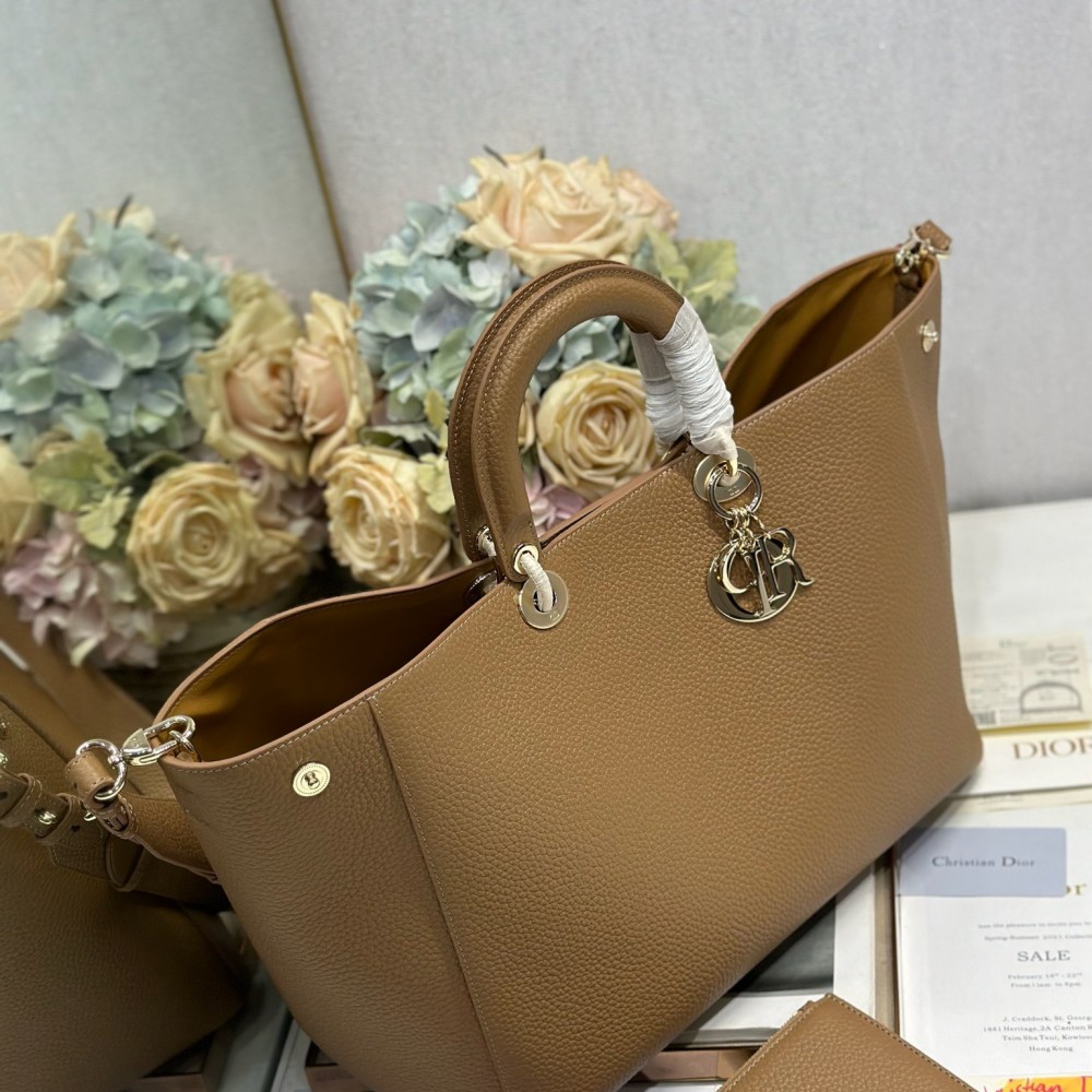 Dior Toujours Bag