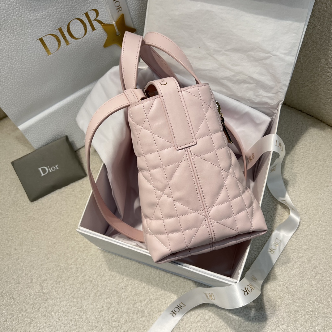 DIOR - Small DiorToujours Vertical Tote Bag Pale Pink Macrocannage Calfskin DIOR - Small DiorToujours Vertical Tote Bag Pale Pink Macrocannage Calfskin