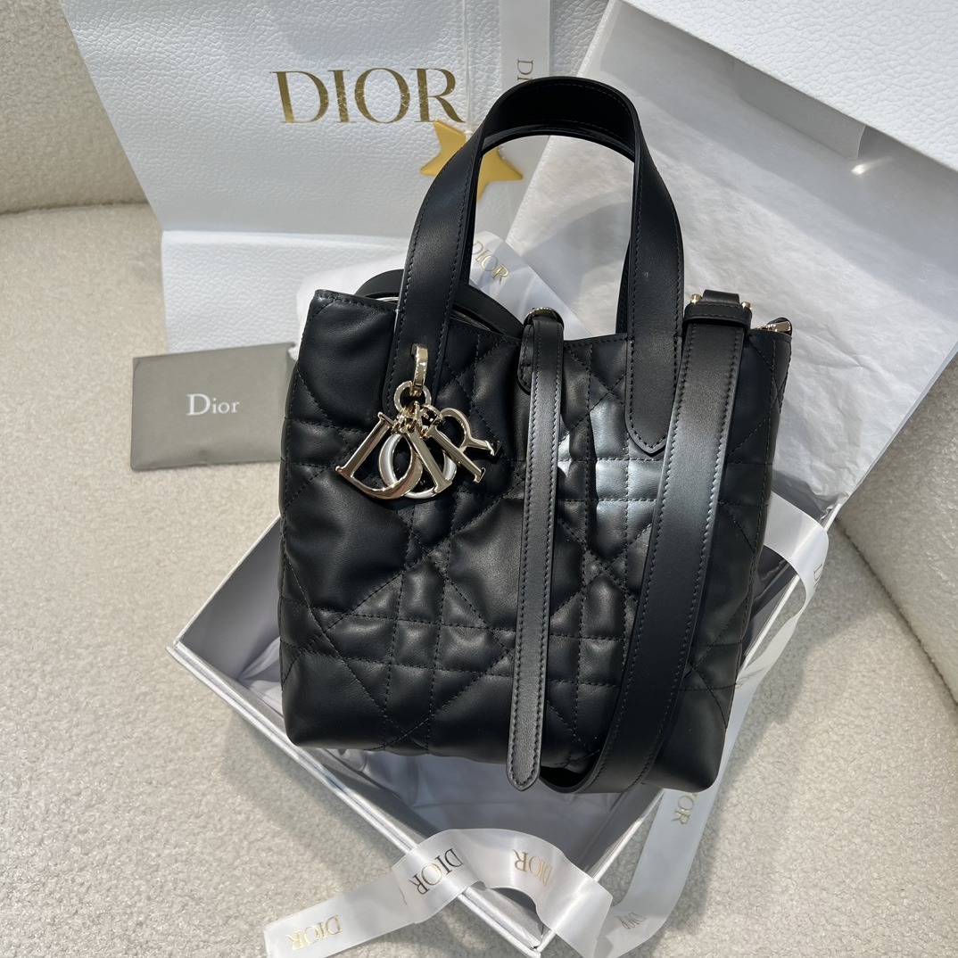 DIOR - Small DiorToujours Vertical Tote Bag Pale Pink Macrocannage Calfskin DIOR - Small DiorToujours Vertical Tote Bag Pale Pink Macrocannage Calfskin