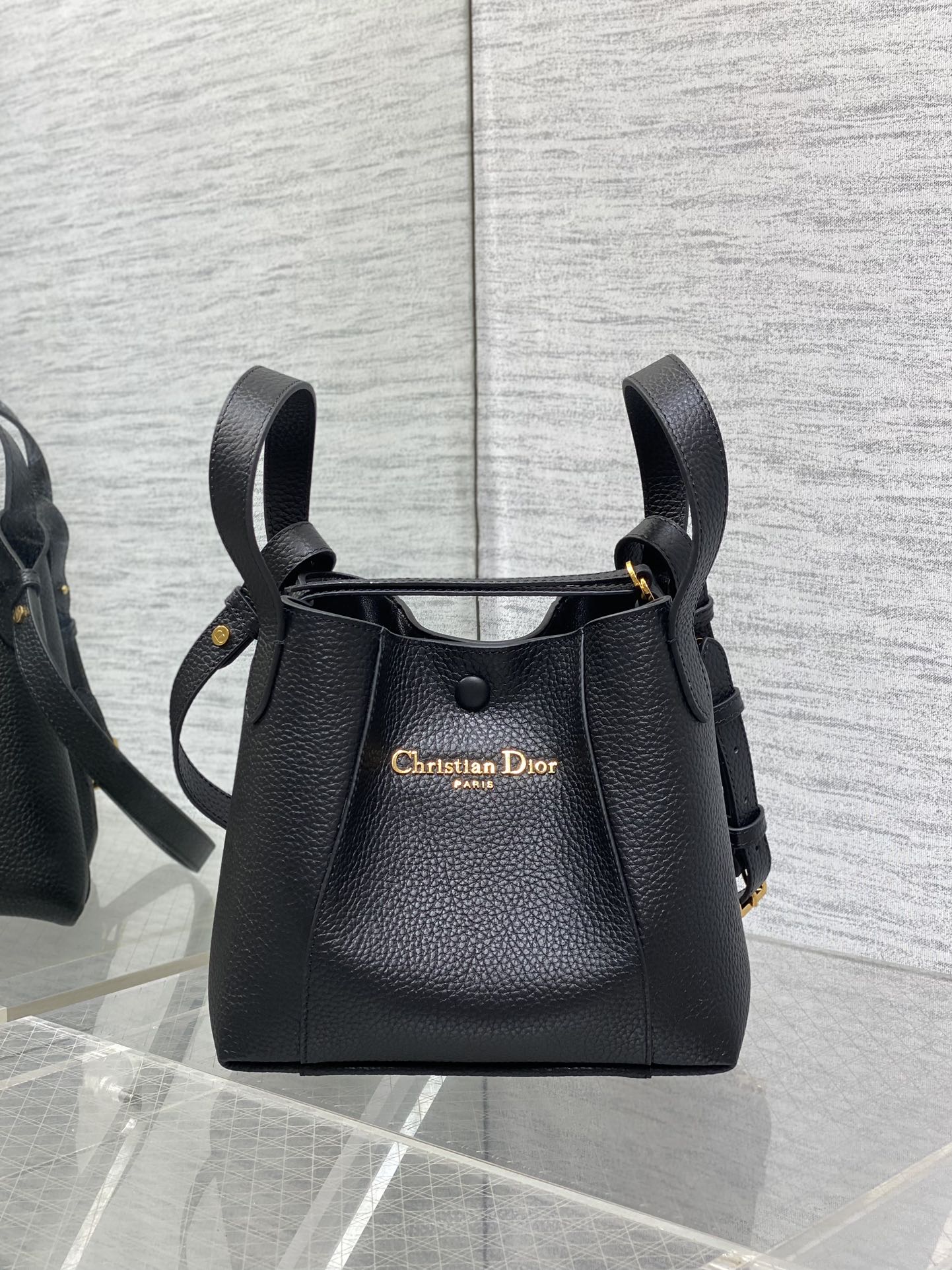 DIOR - Medium Signature Bucket Bag Black Grained Calfskin DIOR - Medium Signature Bucket Bag Black Grained Calfskin