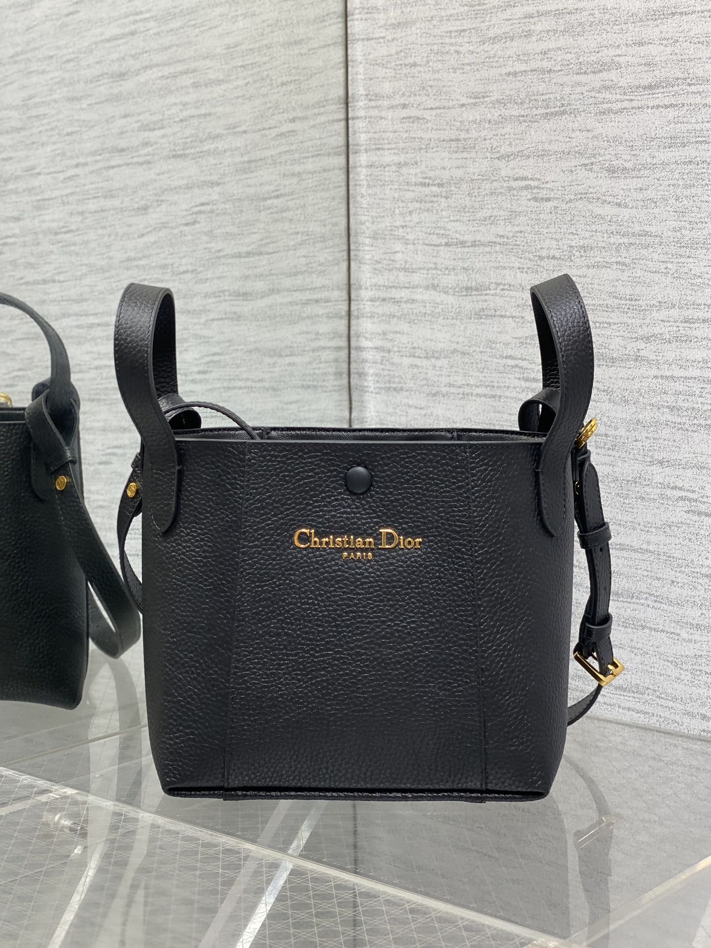 DIOR - Medium Signature Bucket Bag Black Grained Calfskin DIOR - Medium Signature Bucket Bag Black Grained Calfskin