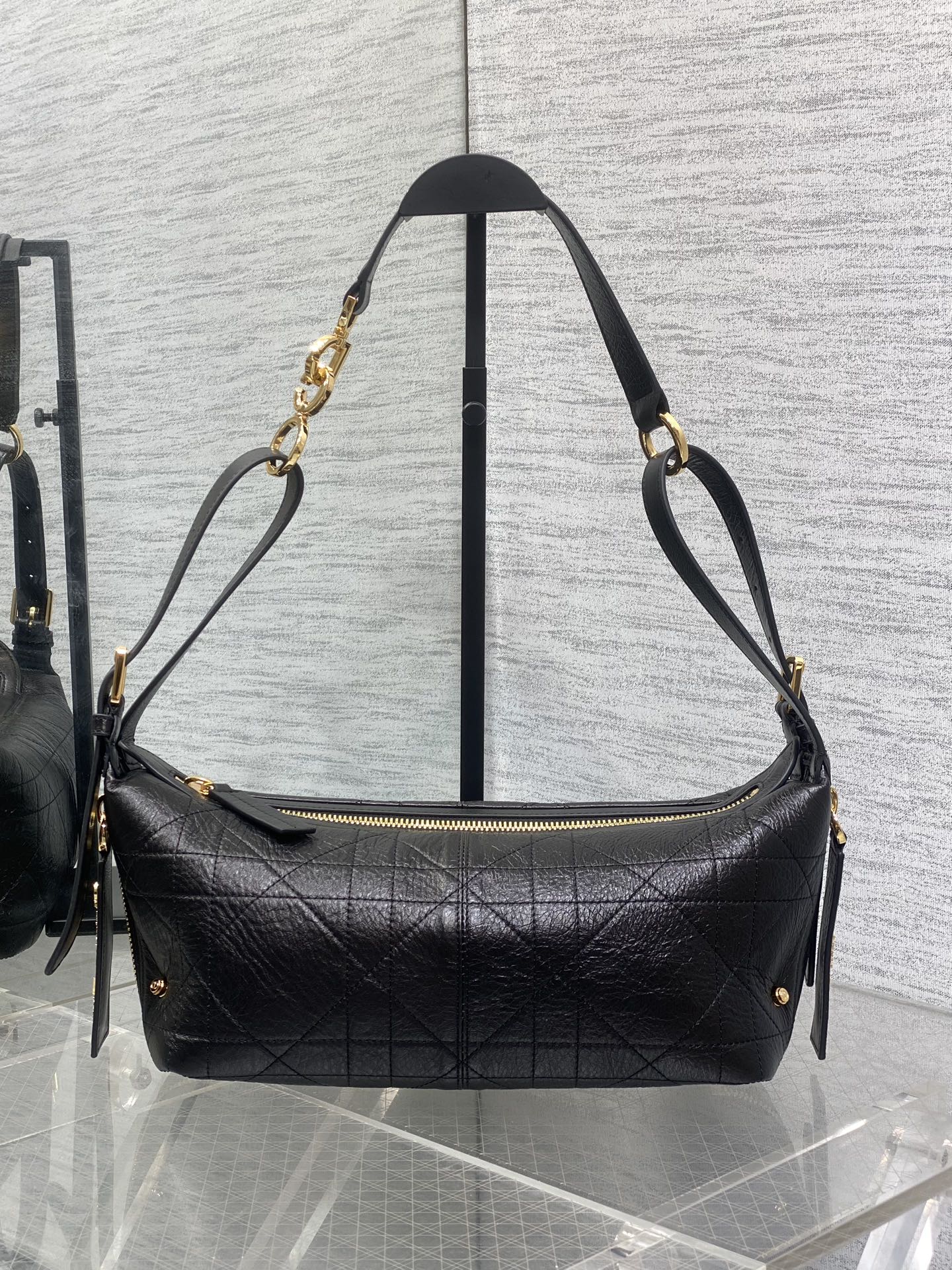D-Journey Bag in Crinkled Calfskin Black Flat Macrocannage D-Journey Bag in Crinkled Calfskin Black Flat Macrocannage