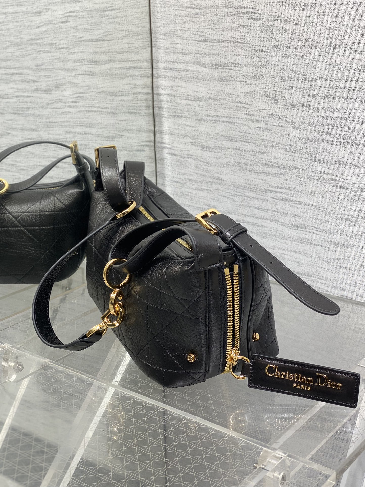 D-Journey Bag in Crinkled Calfskin Black Flat Macrocannage D-Journey Bag in Crinkled Calfskin Black Flat Macrocannage
