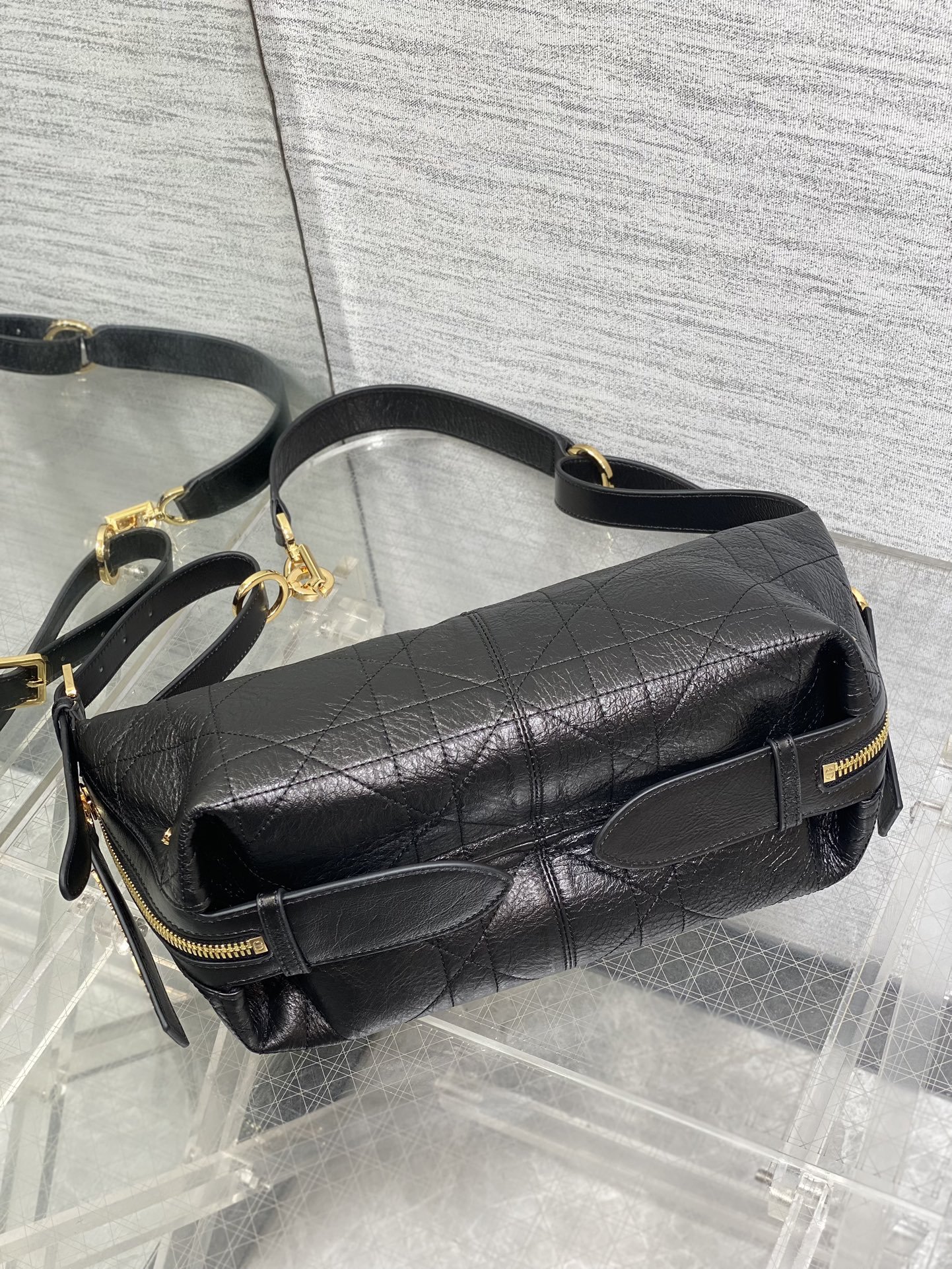 D-Journey Bag in Crinkled Calfskin Black Flat Macrocannage D-Journey Bag in Crinkled Calfskin Black Flat Macrocannage
