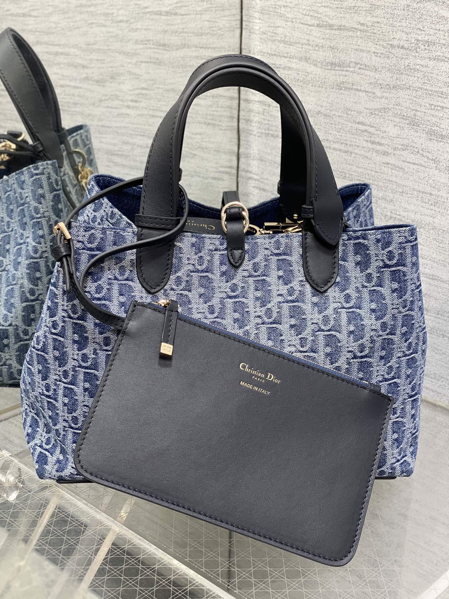 Medium Dior Toujours Bag Blue Denim Dior Oblique Jacquard Medium Dior Toujours Bag Blue Denim Dior Oblique Jacquard