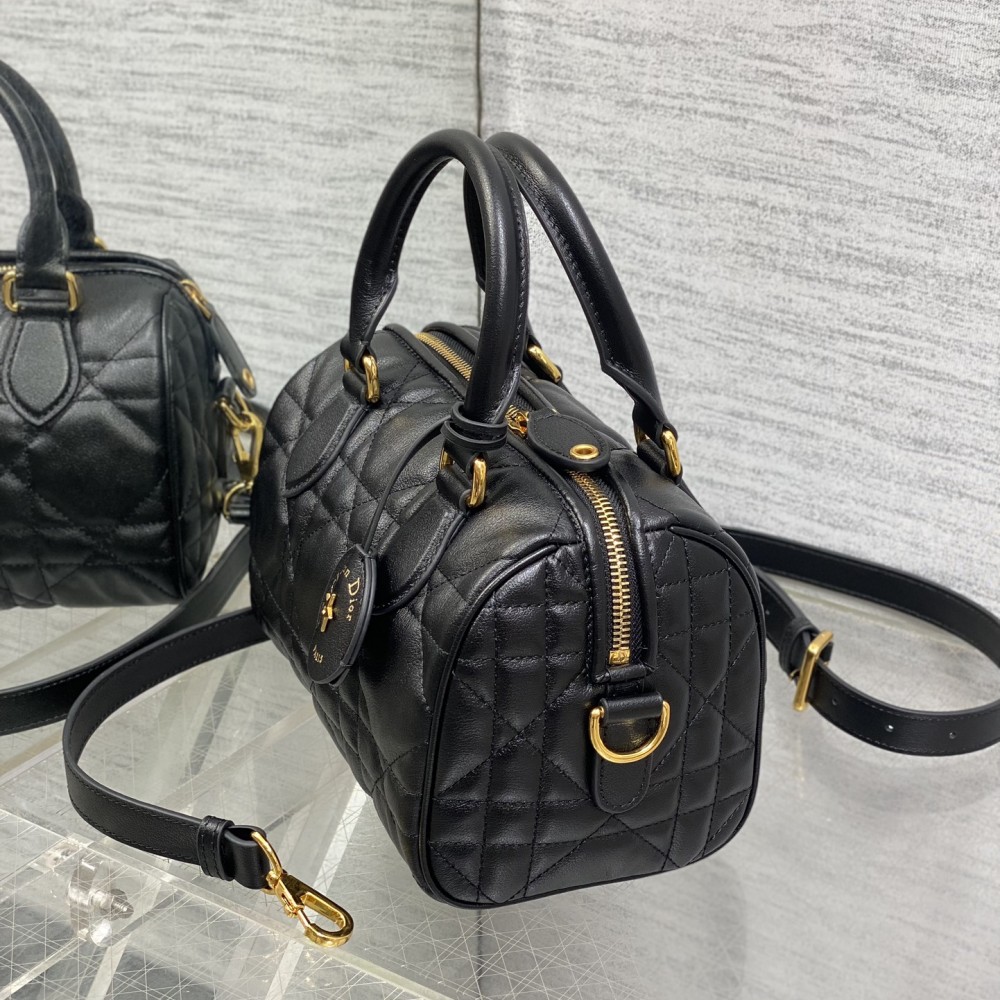 DIOR Groove 20 Bag Black Macrocannage Calfskin
