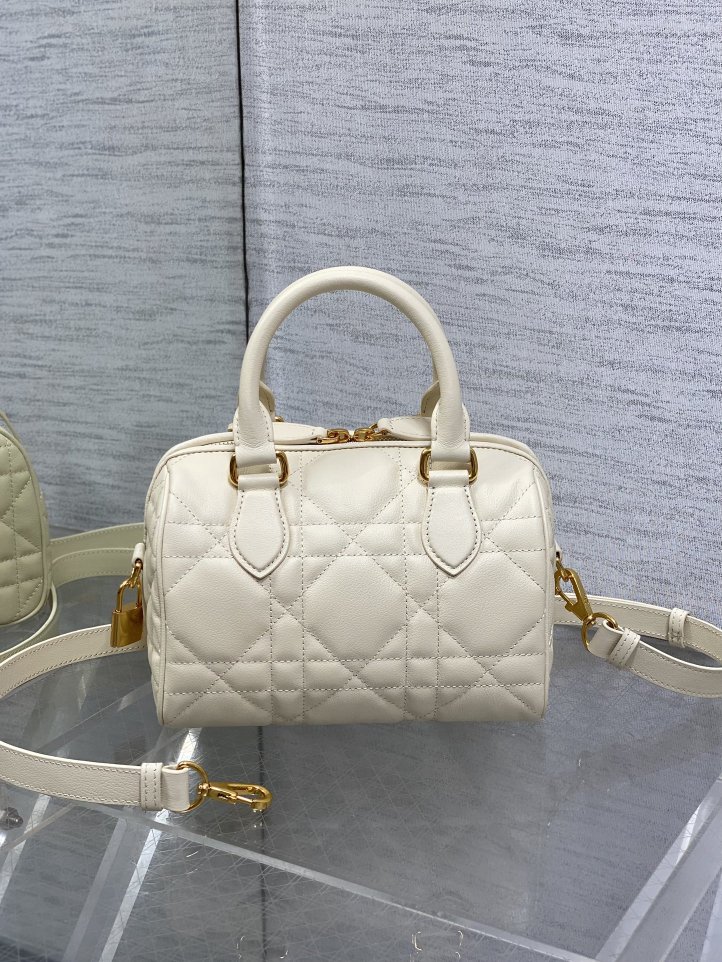 DIOR Groove 20 Bag Dusty lvory Macrocannage Calfskin DIOR Groove 20 Bag Dusty lvory Macrocannage Calfskin