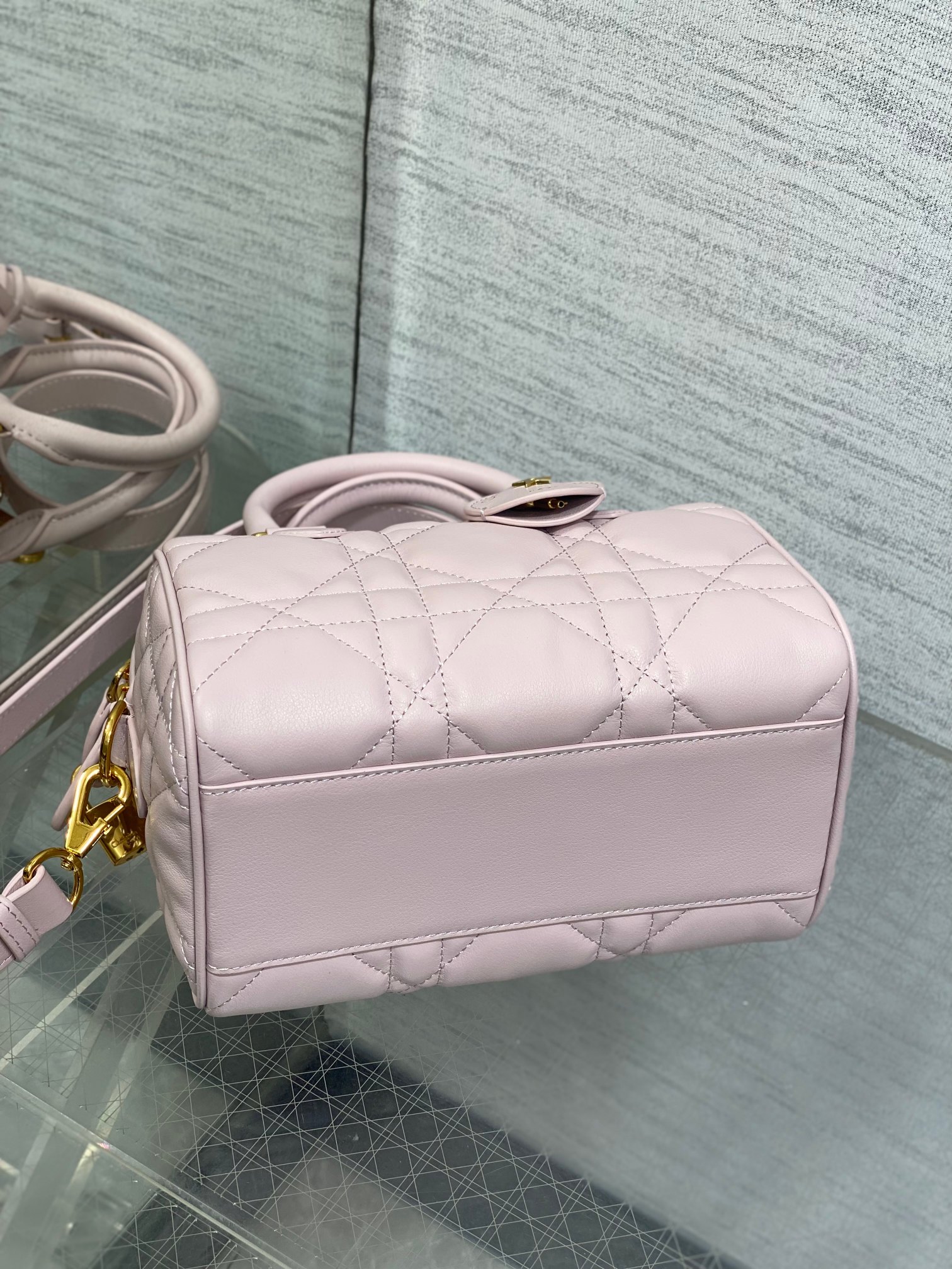 DIOR Groove 20 Bag Pink Macrocannage Calfskin DIOR Groove 20 Bag Pink Macrocannage Calfskin