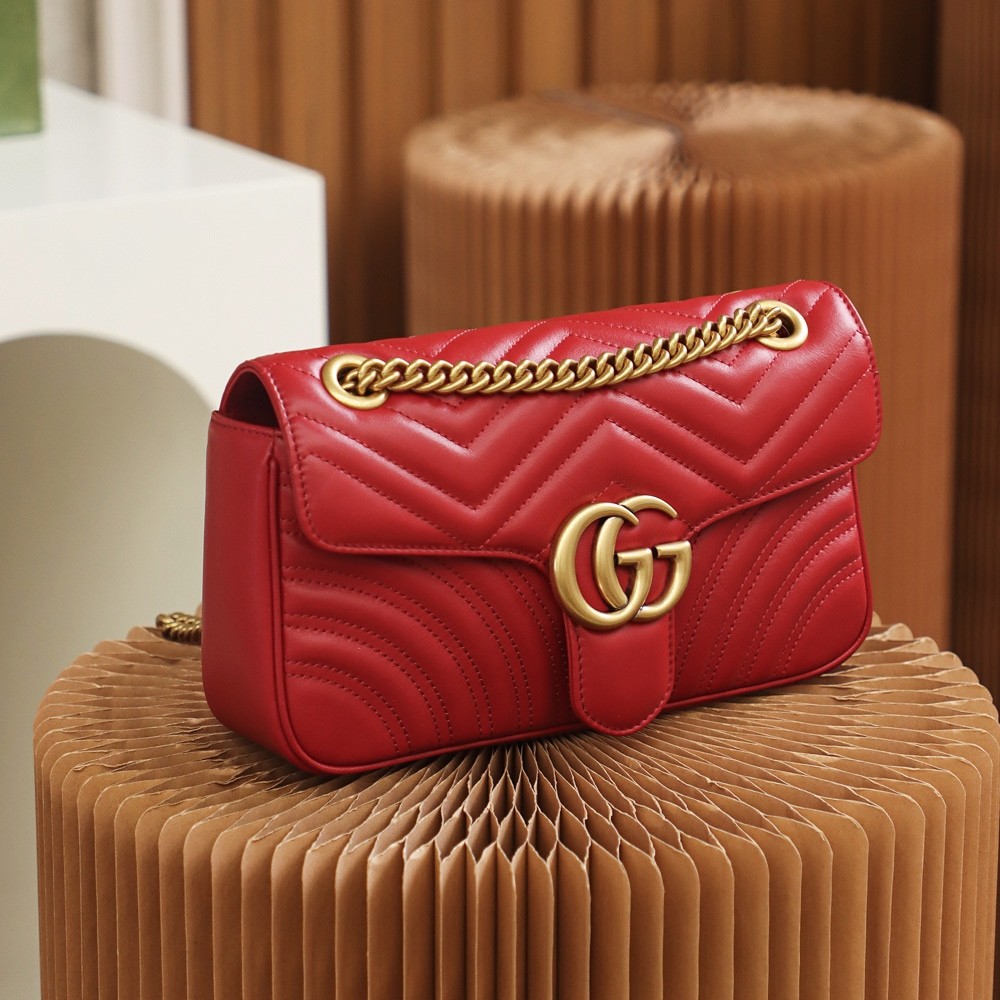 GG Marmont small shoulder bag -Gucci Red