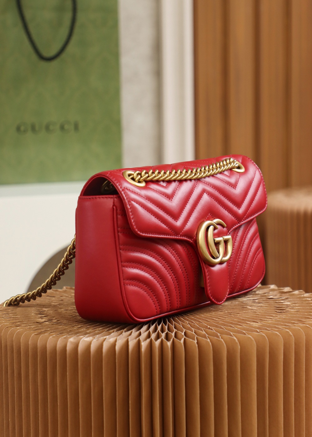 GG Marmont small shoulder bag -Gucci Red