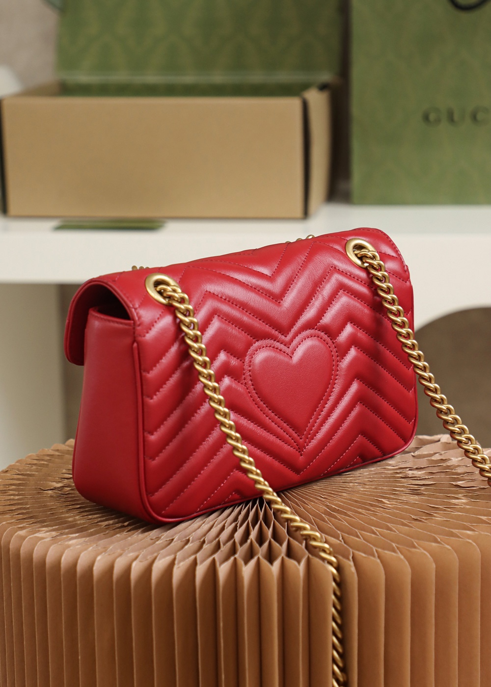 GG Marmont small shoulder bag -Gucci Red