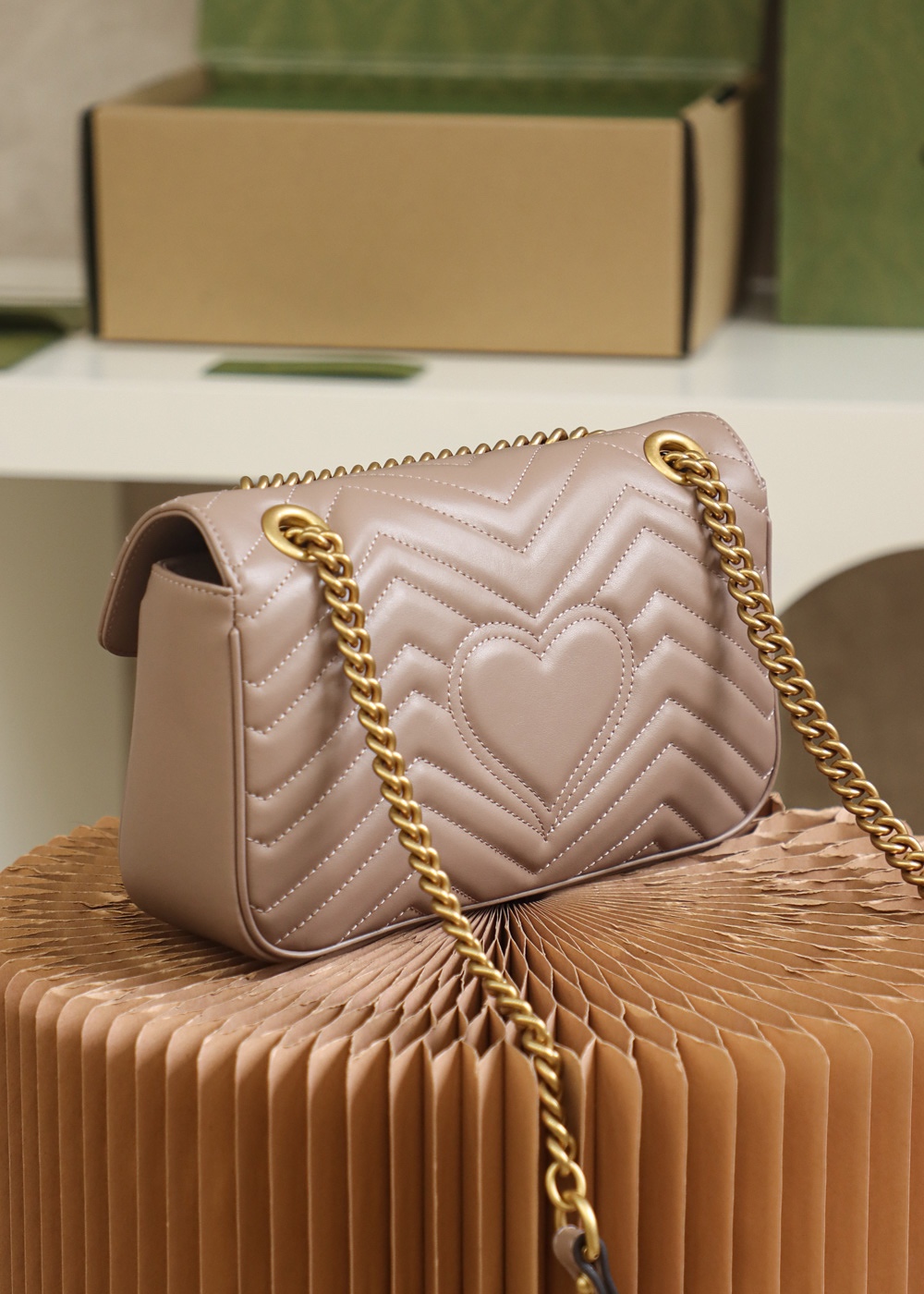 GG Marmont small shoulder bag -Gucci Red