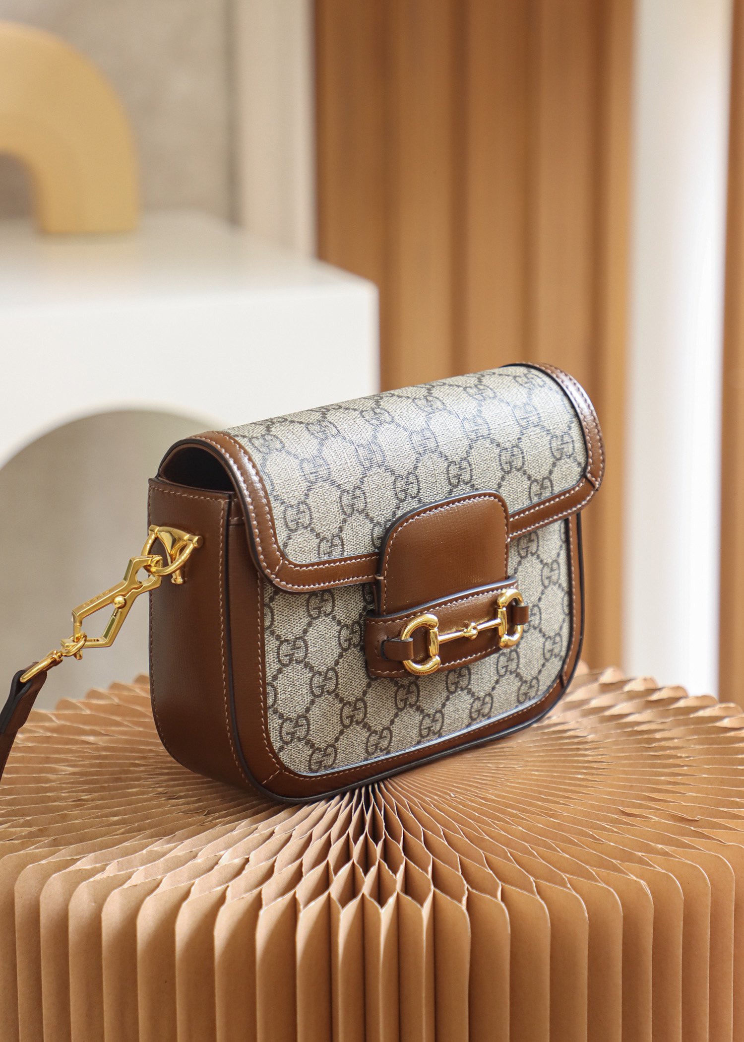 GUCCI GG Brown Gucci 1955 Mini Horsebit Shoulder Bag GUCCI GG Brown Gucci 1955 Mini Horsebit Shoulder Bag