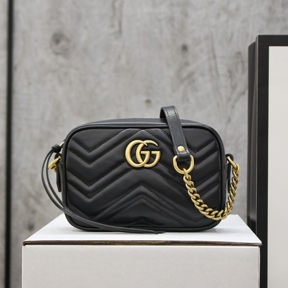 GG Marmont small camera bag -Gucci