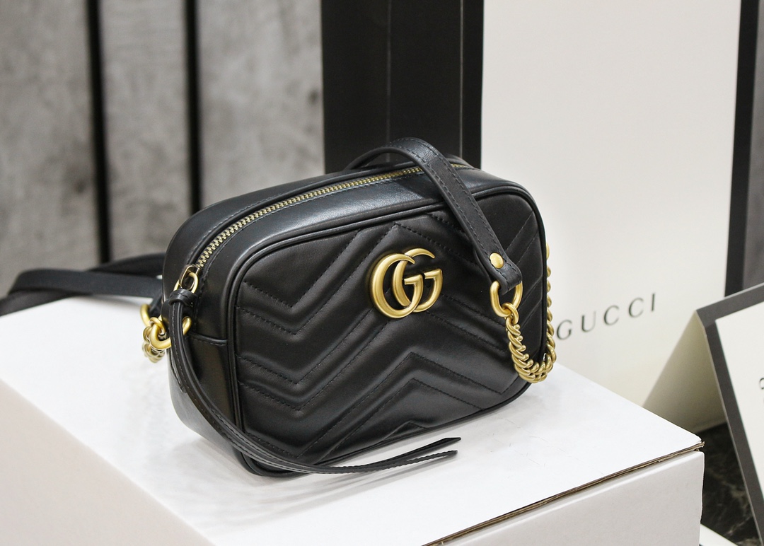 GG Marmont small camera bag -Gucci GG Marmont small camera bag -Gucci