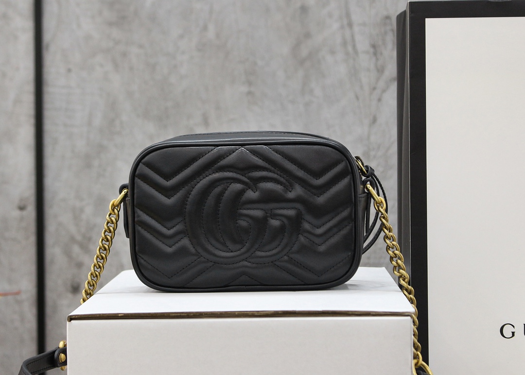 GG Marmont small camera bag -Gucci GG Marmont small camera bag -Gucci