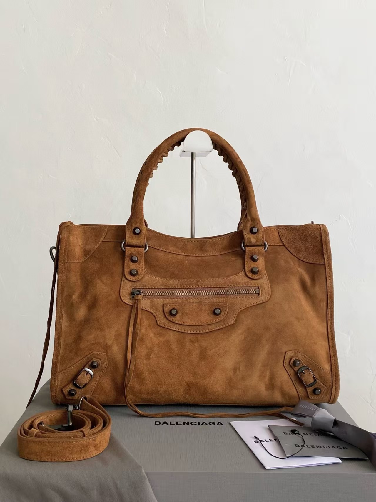 Balenciaga Women's Le City Bag Medium inCamel