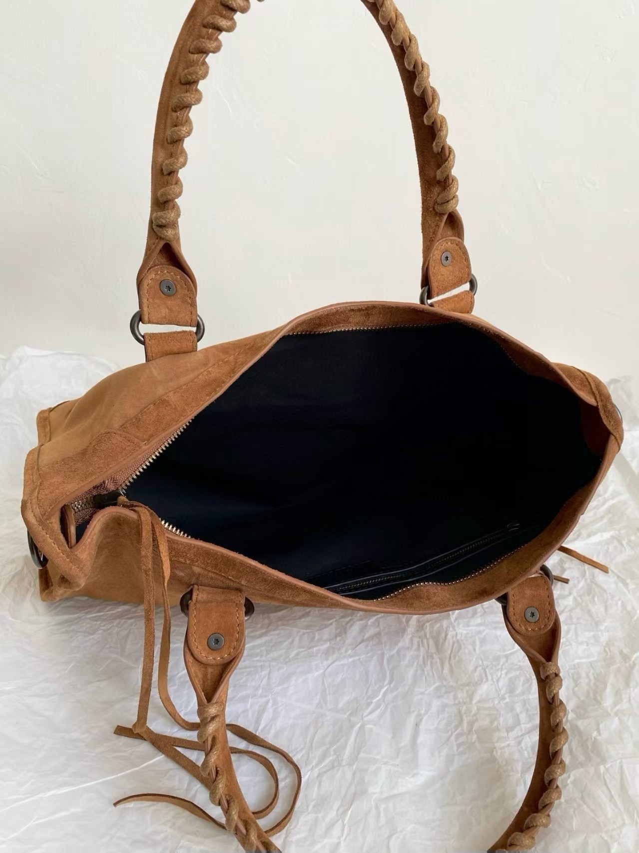 Balenciaga Women's Le City Bag Medium inCamel