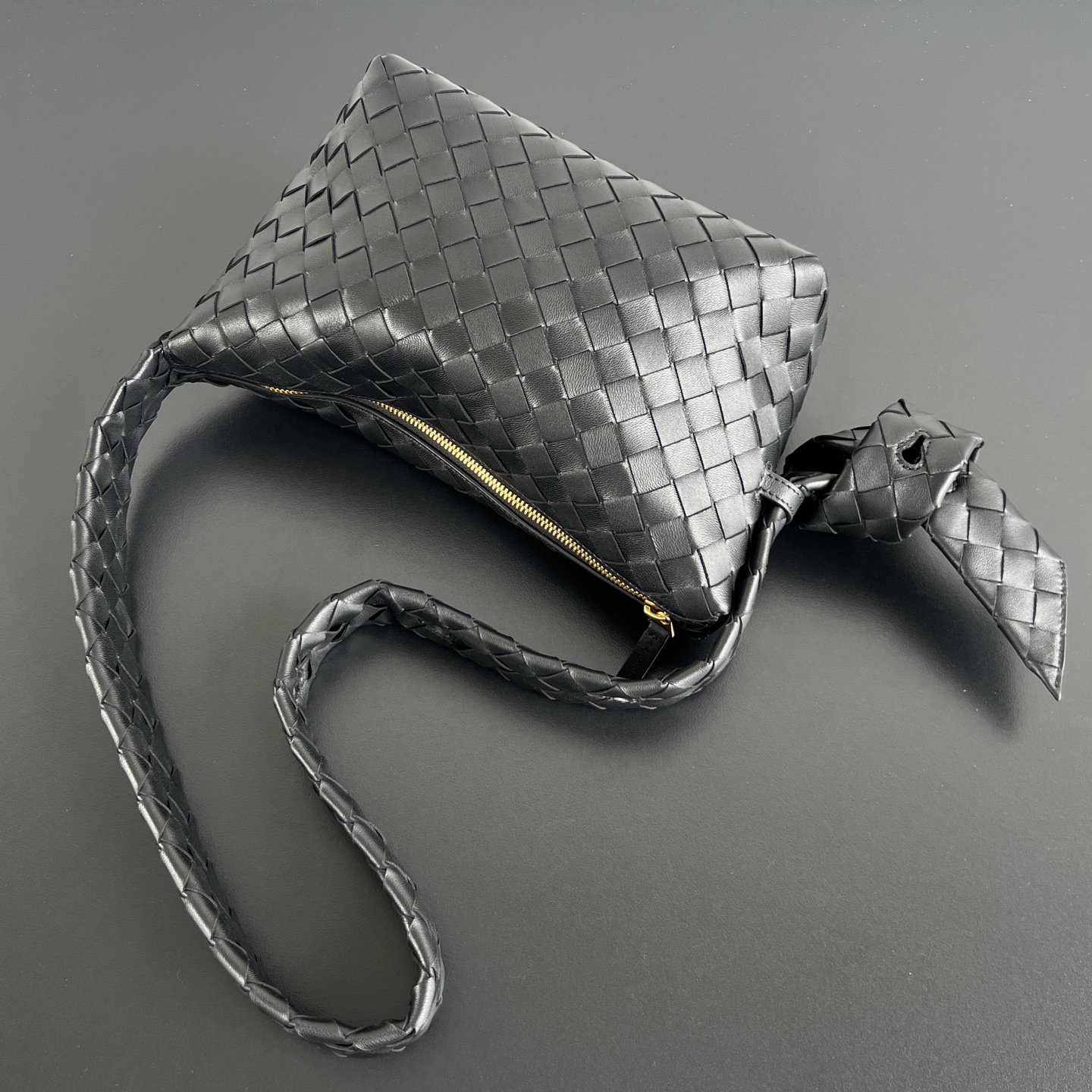 Bottega Veneta Calfskin Intrecciato Mini Wallace Emerald Green