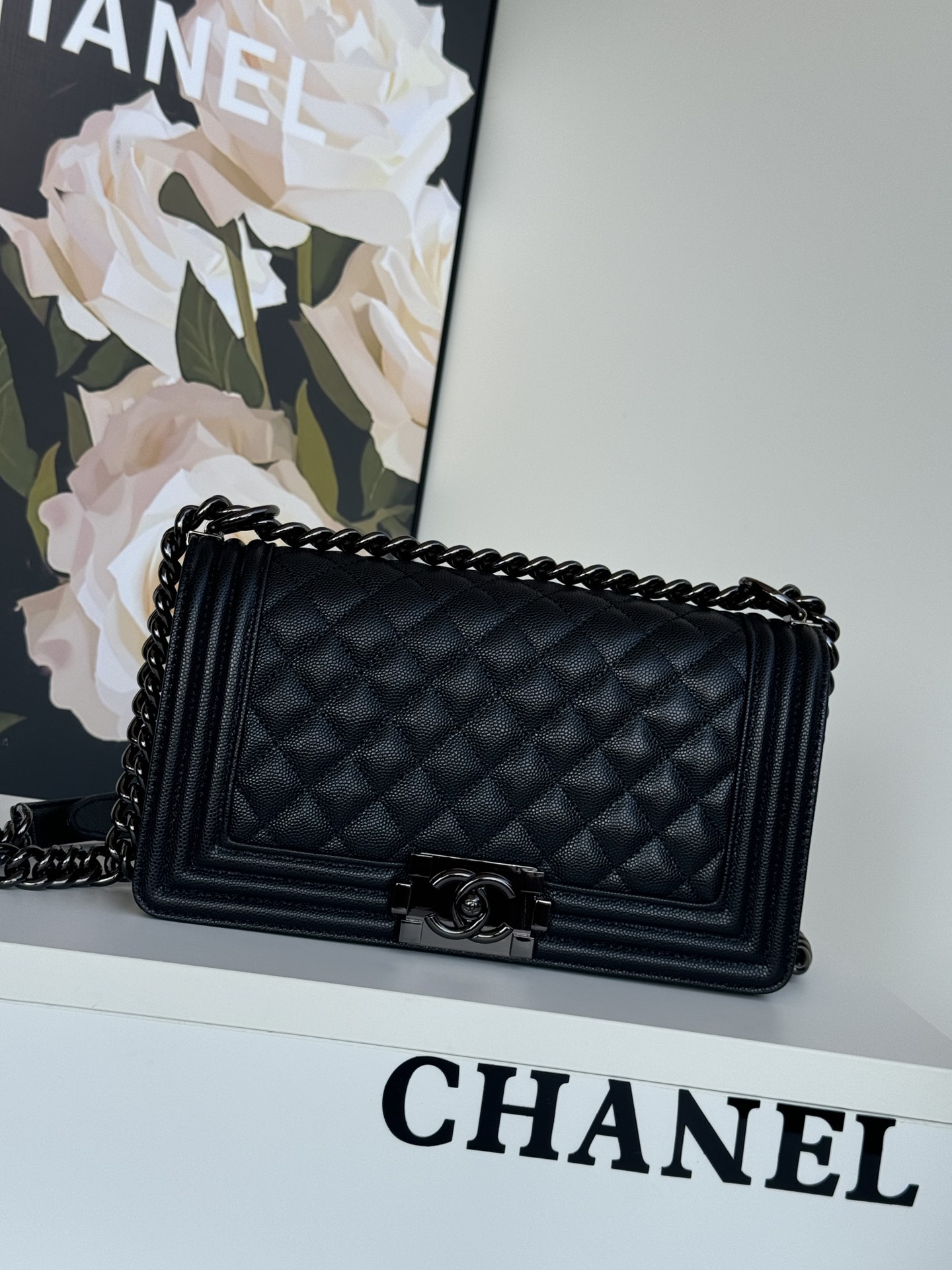 Chanel Black Caviar Boy Bag Medium Shoulder Gag Chanel Black Caviar Boy Bag Medium Shoulder Gag