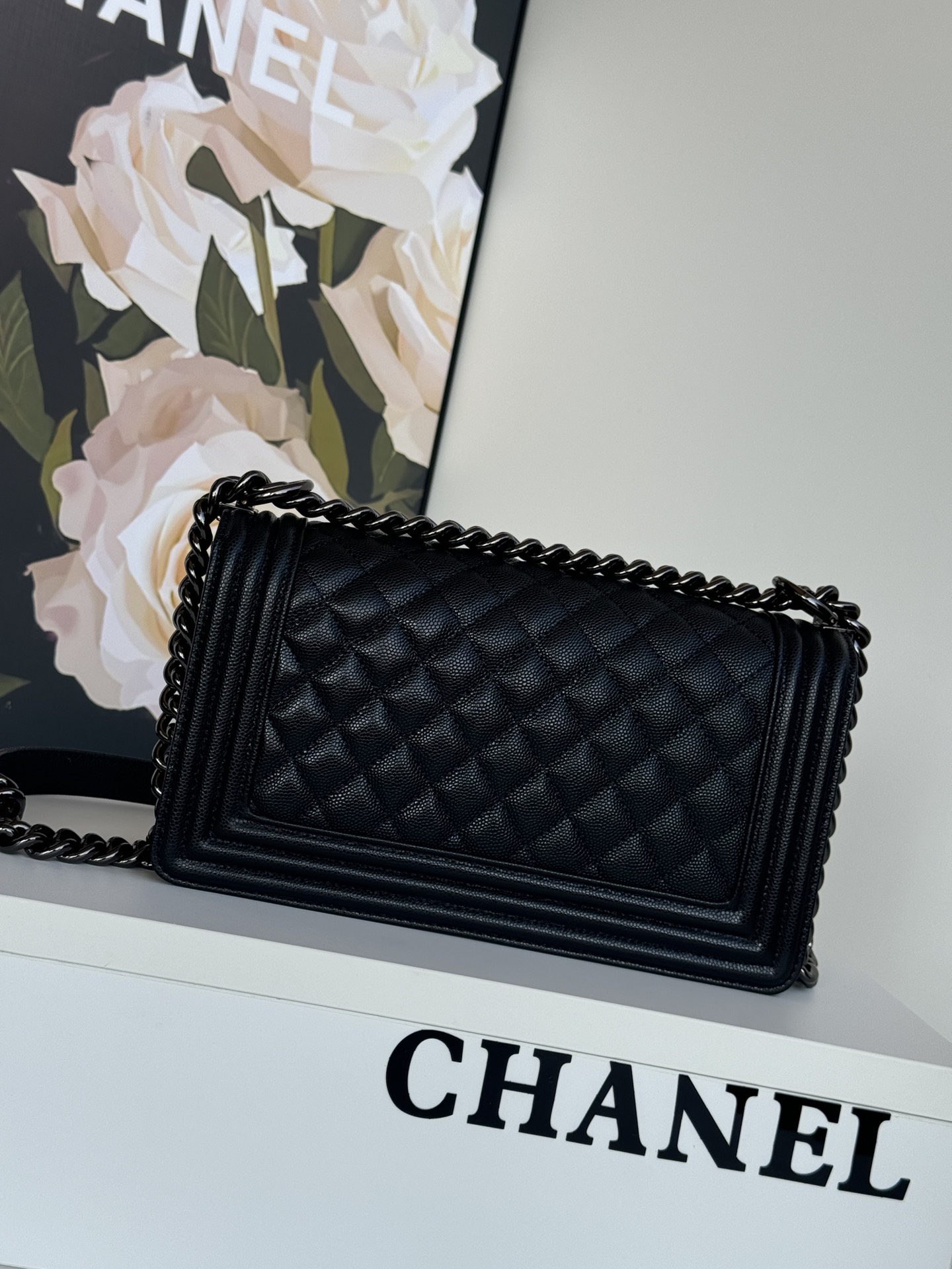 Chanel Black Caviar Boy Bag Medium Shoulder Gag Chanel Black Caviar Boy Bag Medium Shoulder Gag