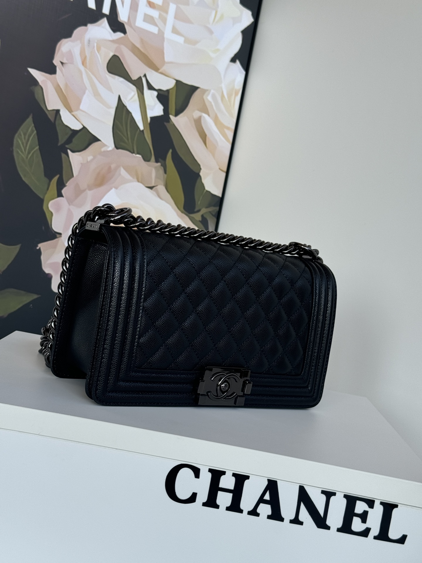 Chanel Black Caviar Boy Bag Medium Shoulder Gag Chanel Black Caviar Boy Bag Medium Shoulder Gag