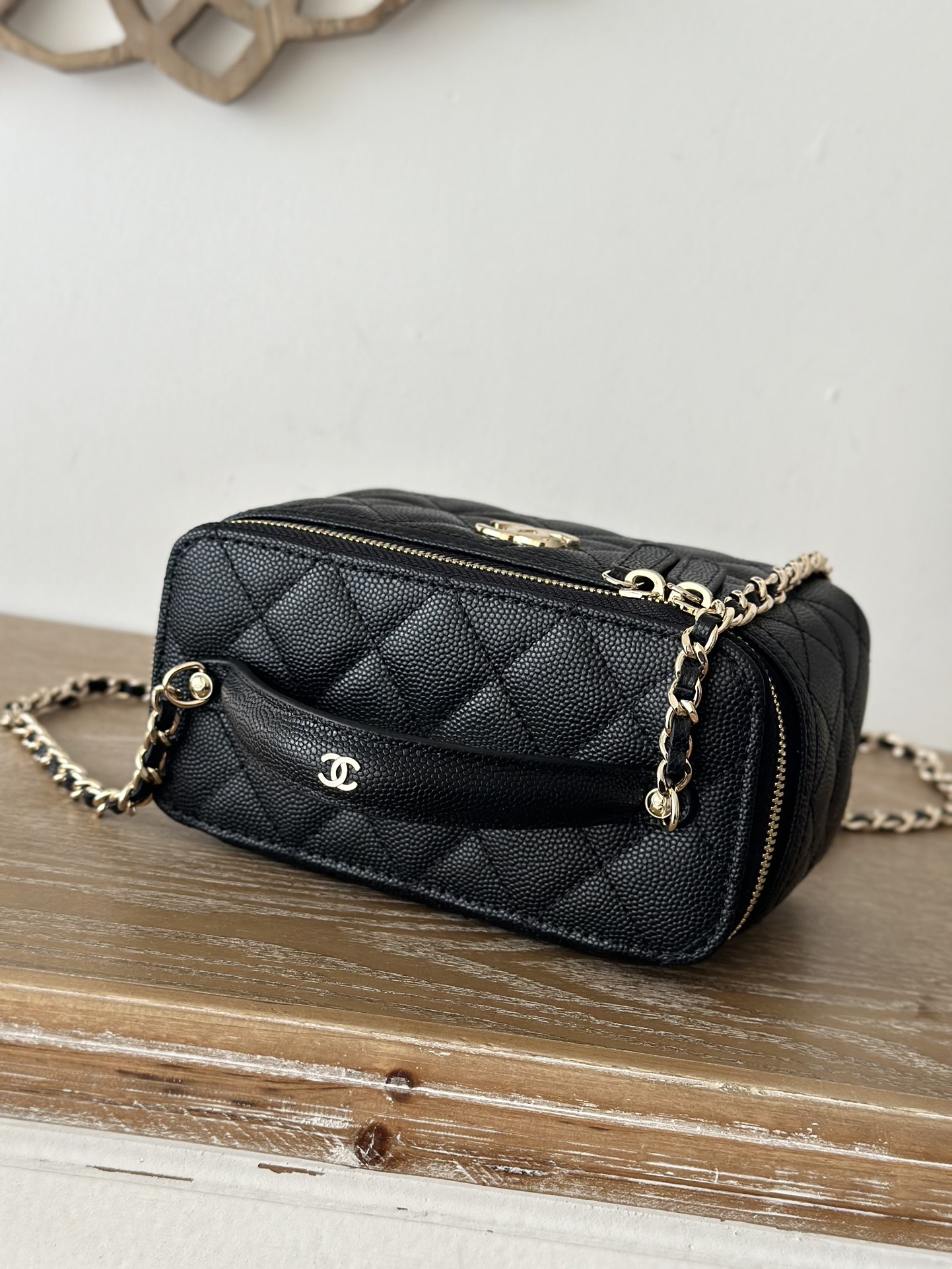 Chanel 25c Top Handle Slim Vanity Case w/ Chain Chanel 25c Top Handle Slim Vanity Case w/ Chain