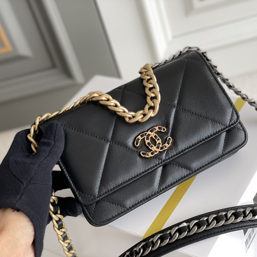 Chanel1 Lambskin Quilted Chanel 19 Wallet On Chain WOC Black