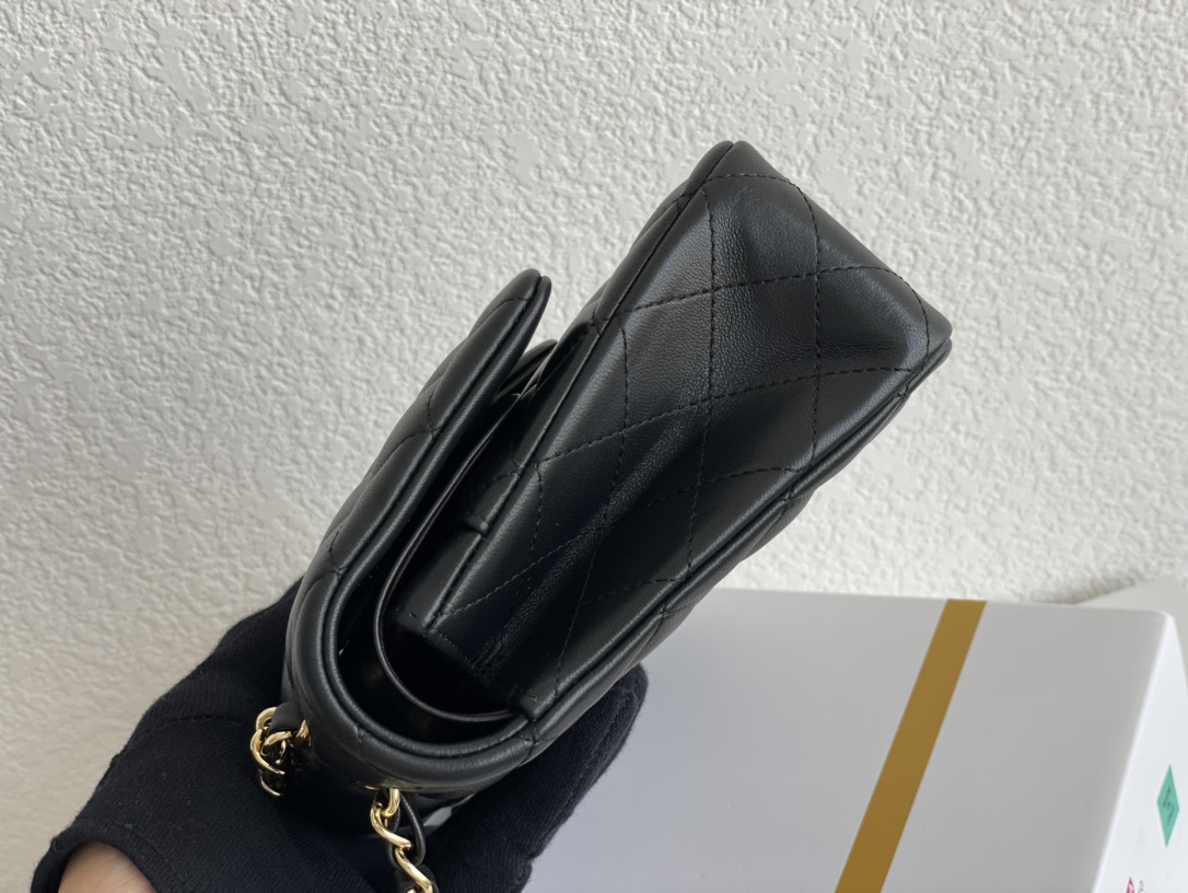 Chanel Classic Flap Caviar Quilted Medium Double Flap Black Chanel Classic Flap Caviar Quilted Medium Double Flap Black