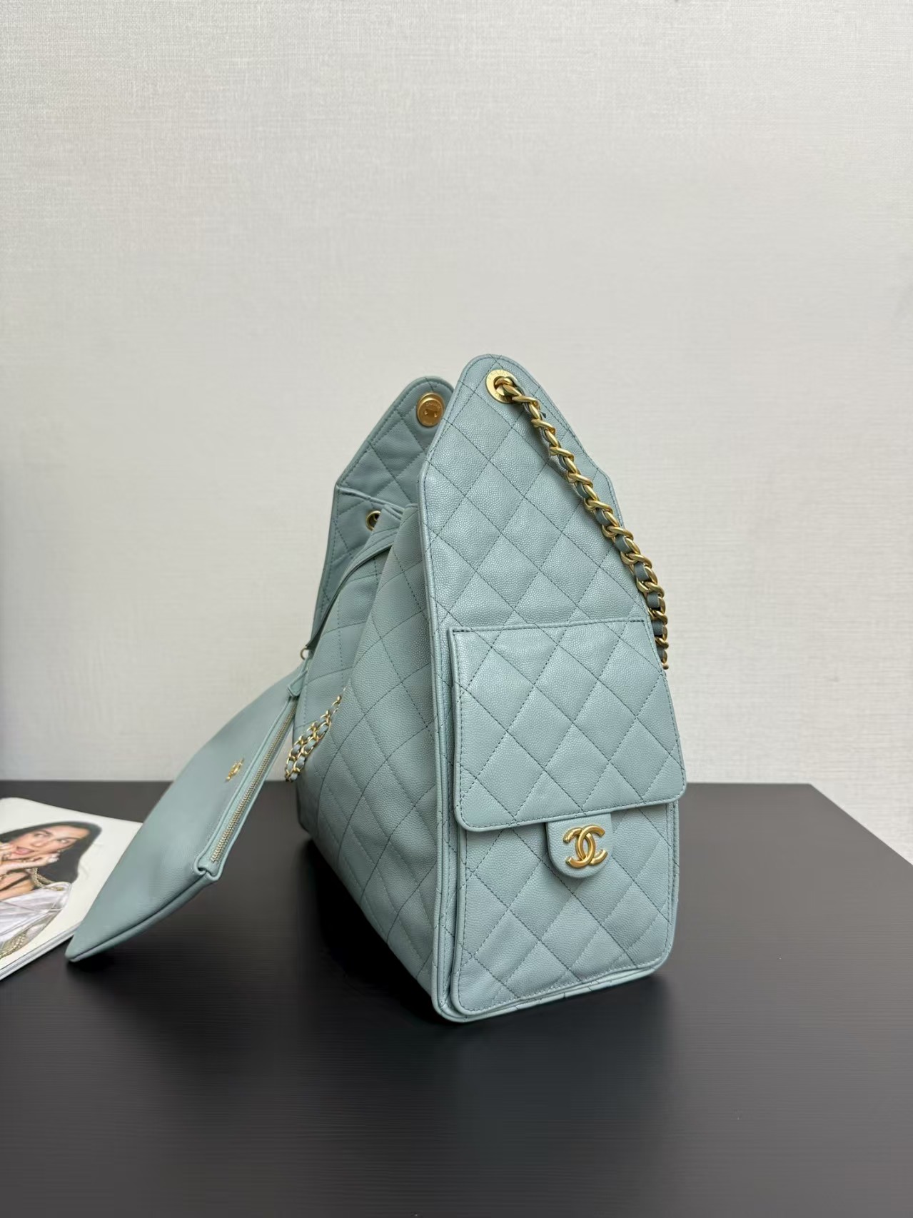 Chanel 25c HOBO Bag Caviar Quilted Handbag Large Chanel 25c HOBO Bag Caviar Quilted Handbag Large