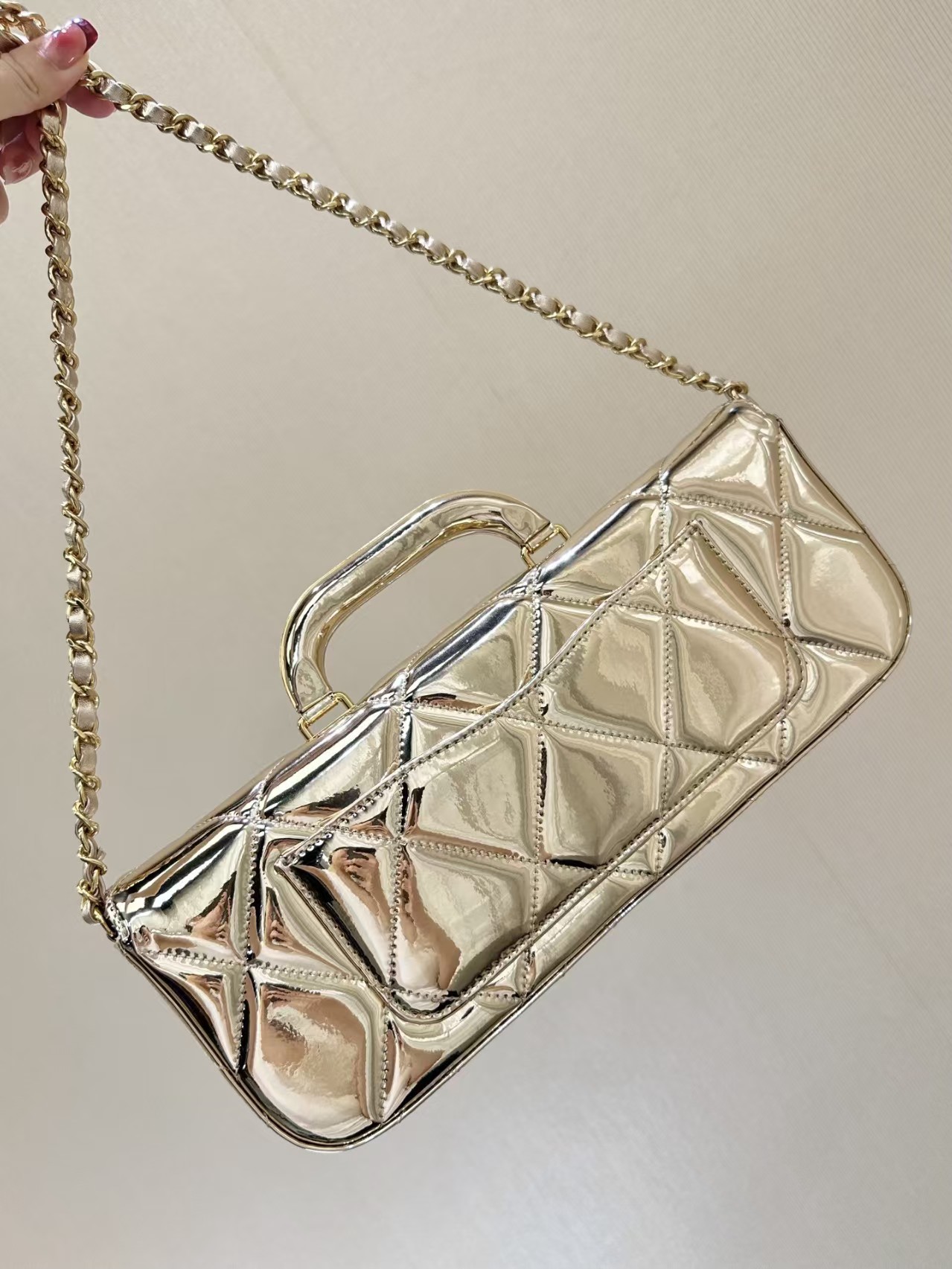 Chanel 25K chain runway tote bag