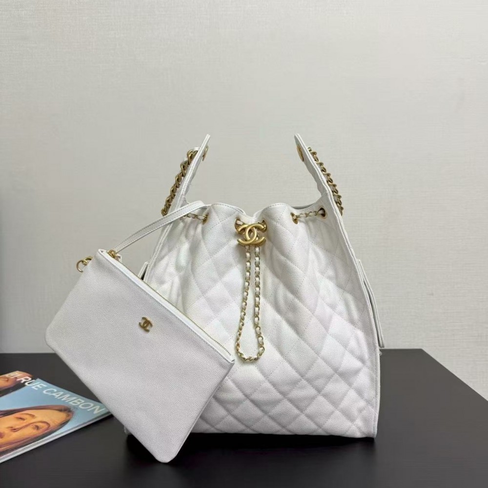 Chanel 25c HOBO Bag Caviar Quilted Handbag Large White