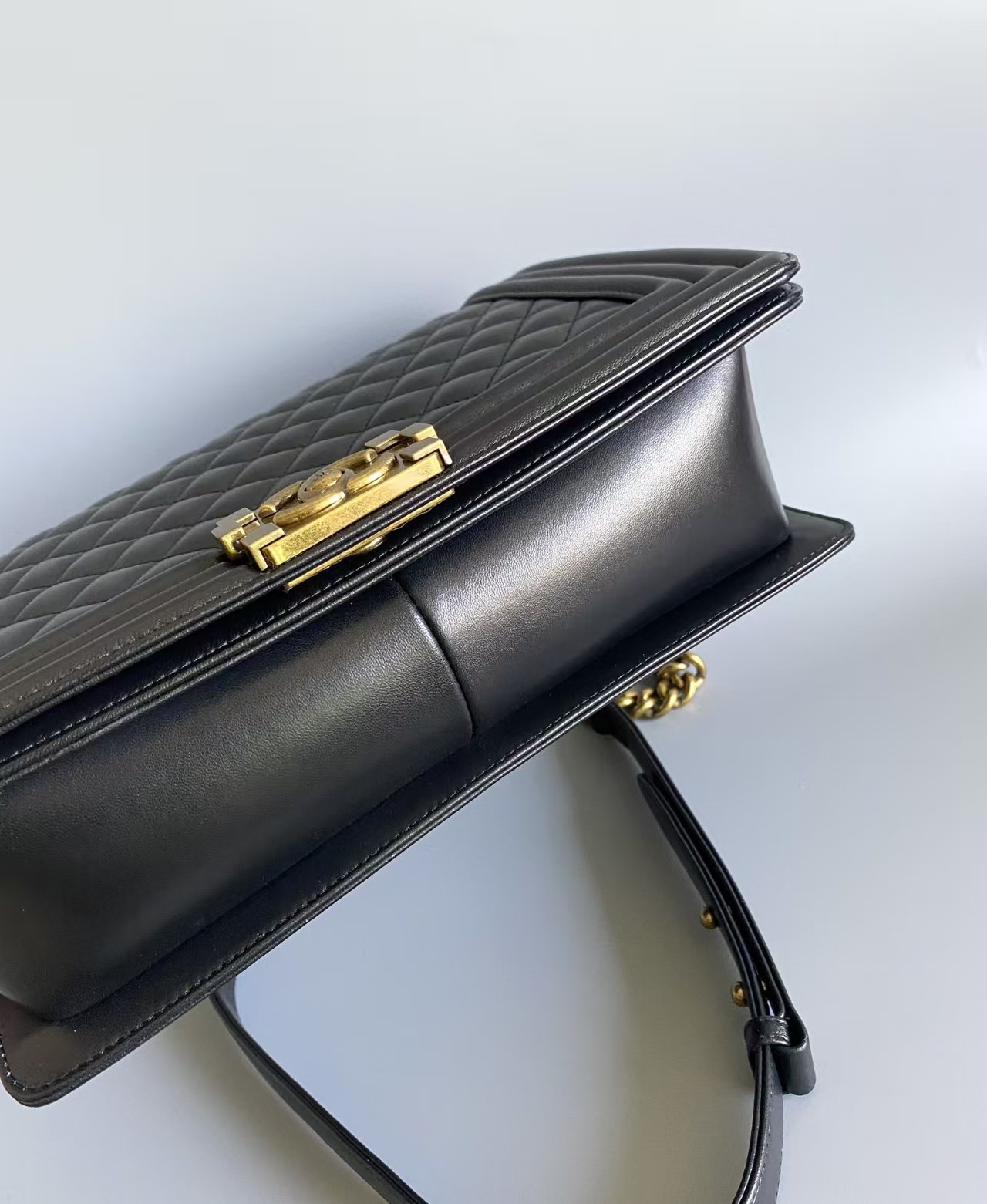 Chanel Large BOY CHANEL Handbag Grained Calfskin & Gold-Tone Metal Black Medium