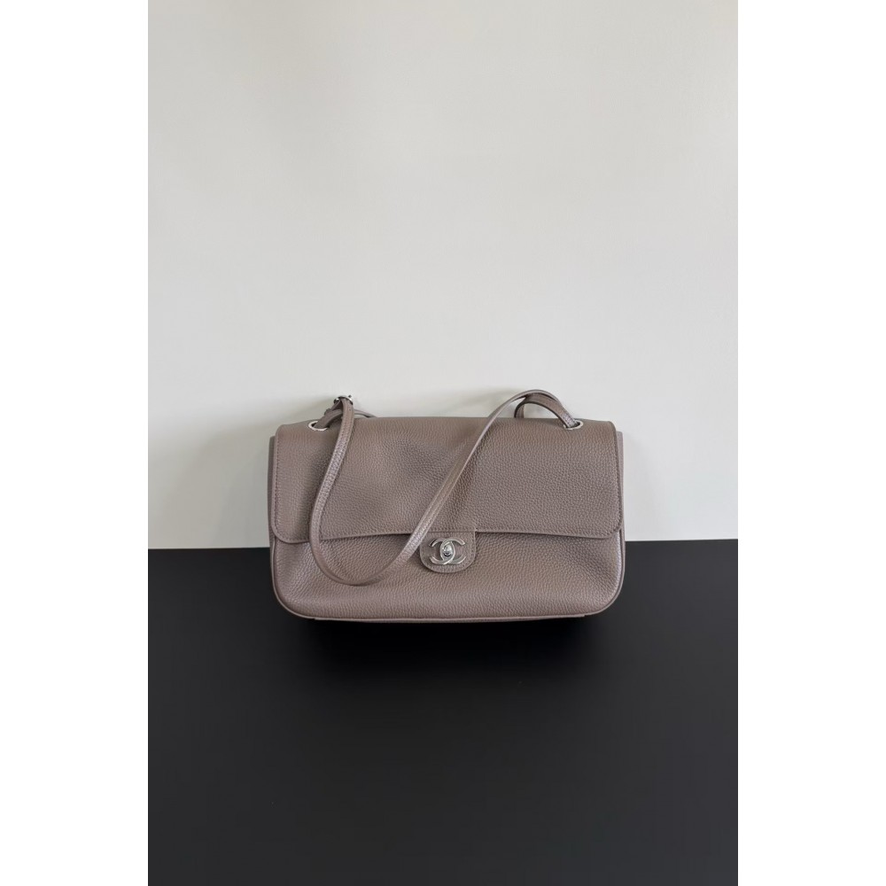Chanel Maxi Flapbag Grained Calfskin&Silver Tone Metal Light Brown
