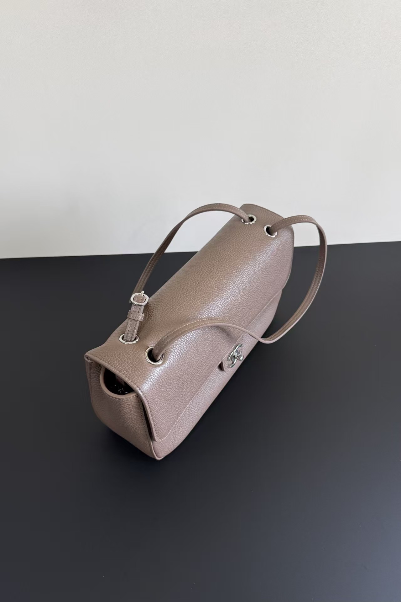 Chanel Maxi Flapbag Grained Calfskin&Silver Tone Metal Light Brown