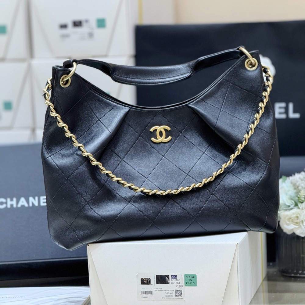 Chanel 26C Dumpling Hobo Black Leather Medium 