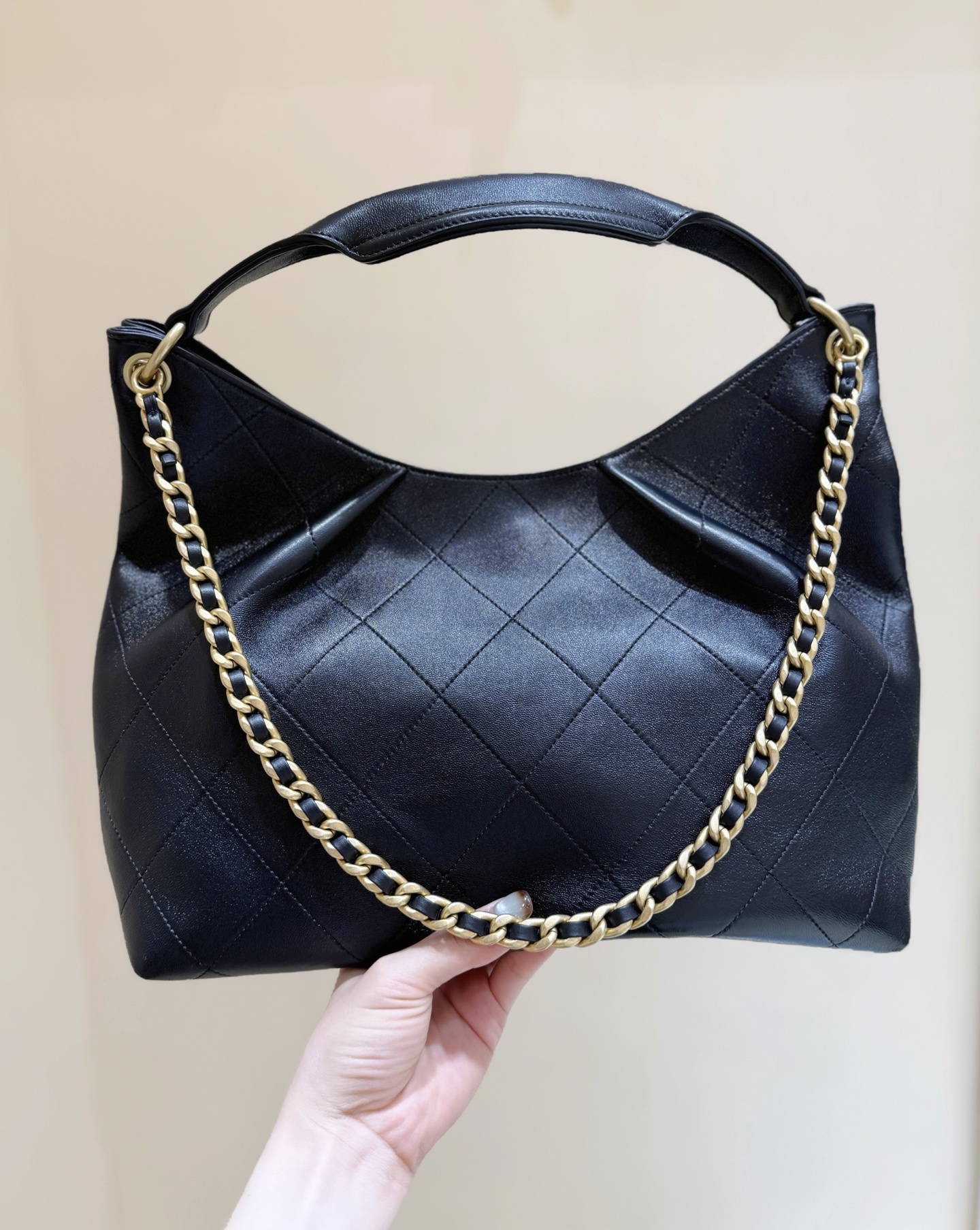 Chanel 26C Dumpling Hobo Black Leather Medium 