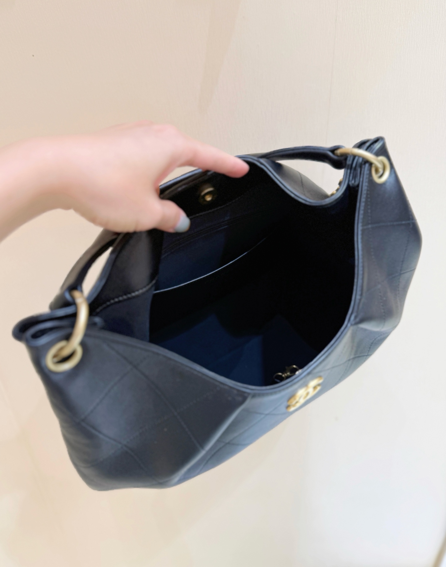 Chanel 26C Dumpling Hobo Black Leather Medium 