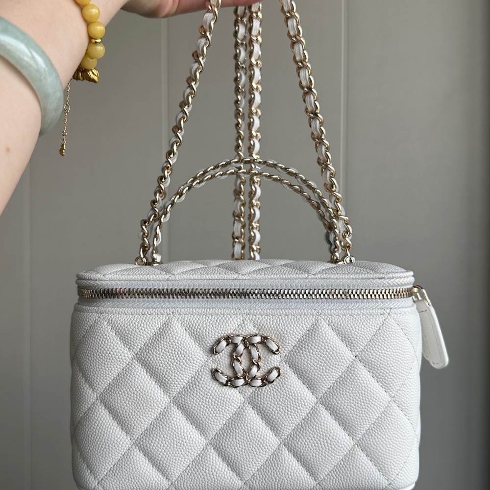 Chanel Long Vanity with Chain Grained Shiny Calfskin & Gold-Tone Metal White