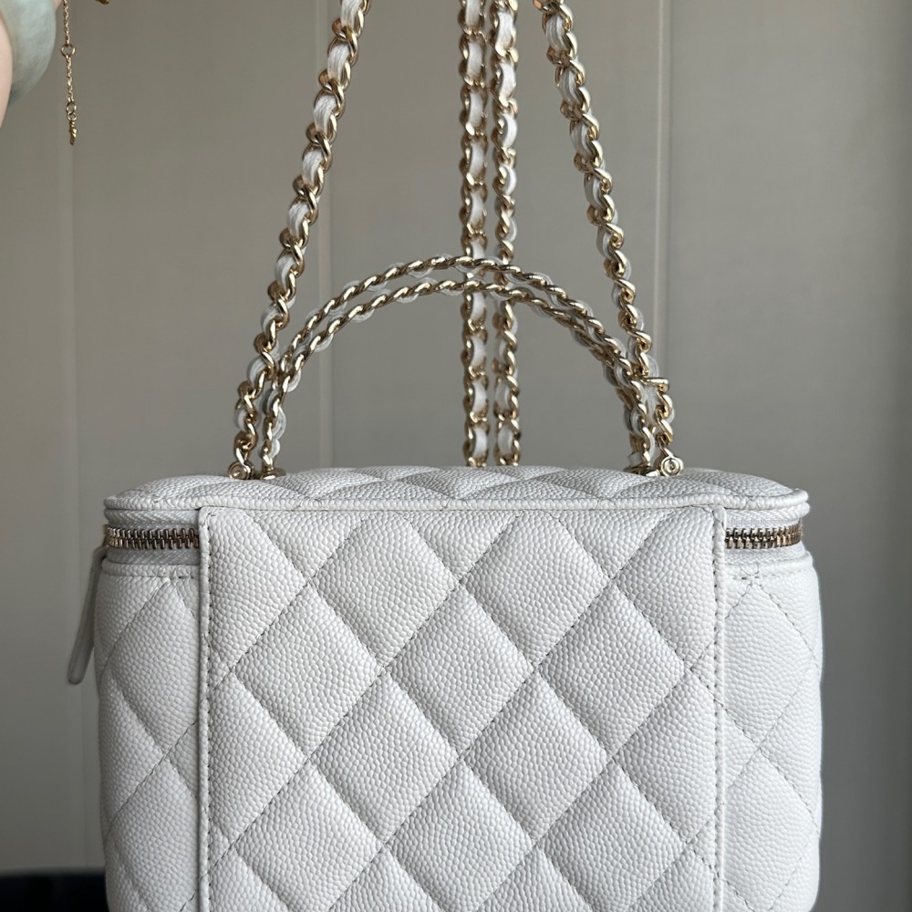 Chanel Long Vanity with Chain Grained Shiny Calfskin & Gold-Tone Metal White